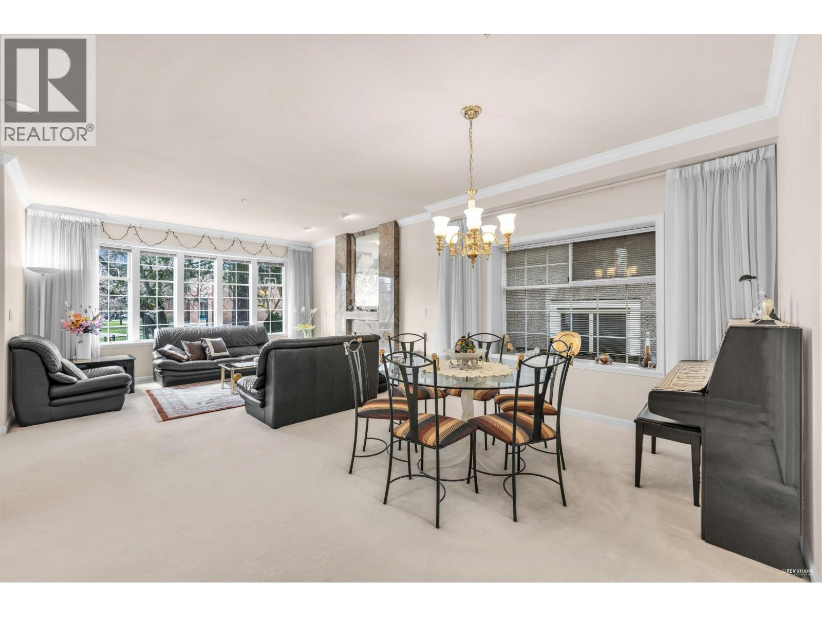 6388 Laburnum Street Property Photo 4