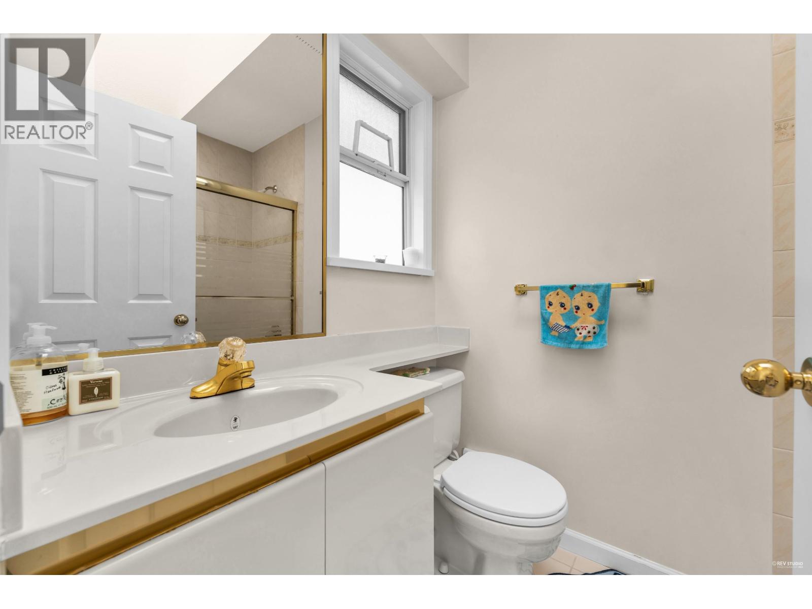 6388 Laburnum Street Property Photo 32