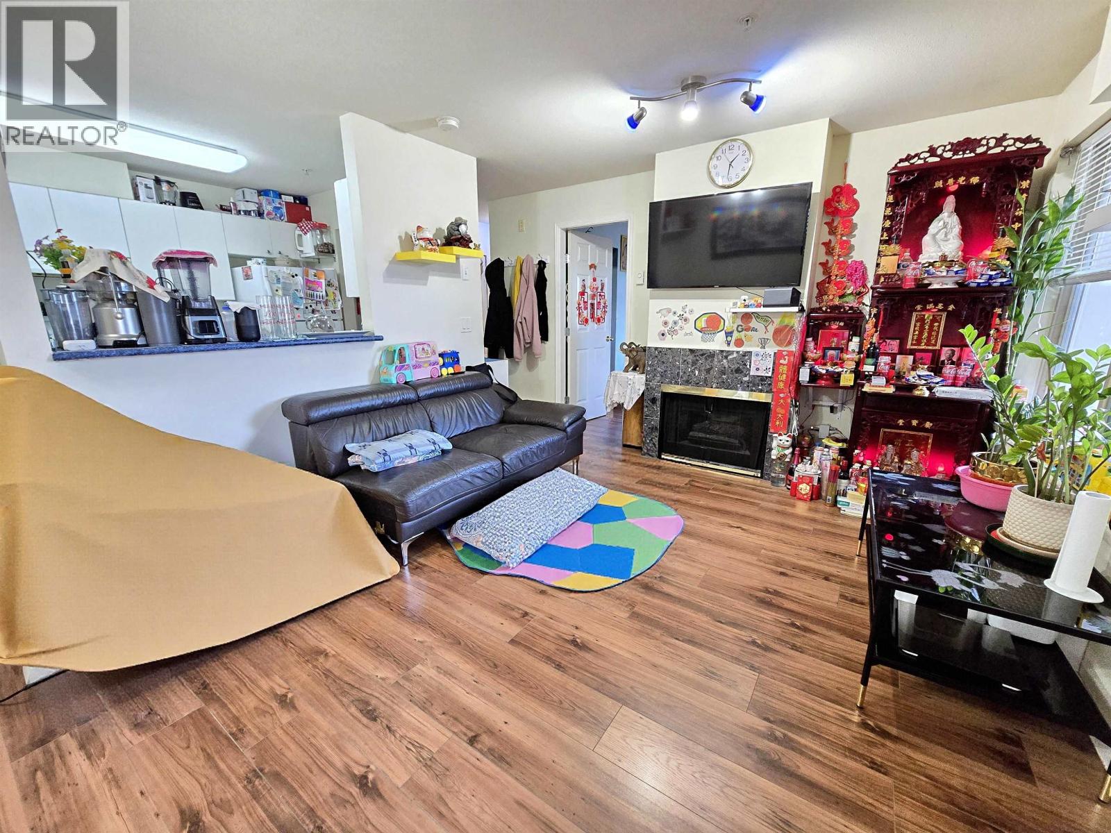 406 1145 Heffley Crescent Property Photo 4