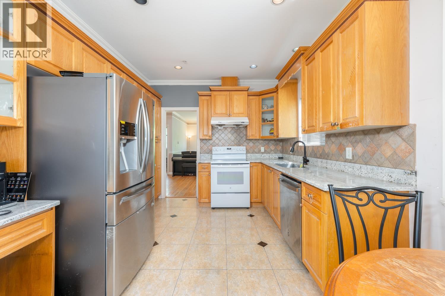 5671 Earles Street Property Photo 15