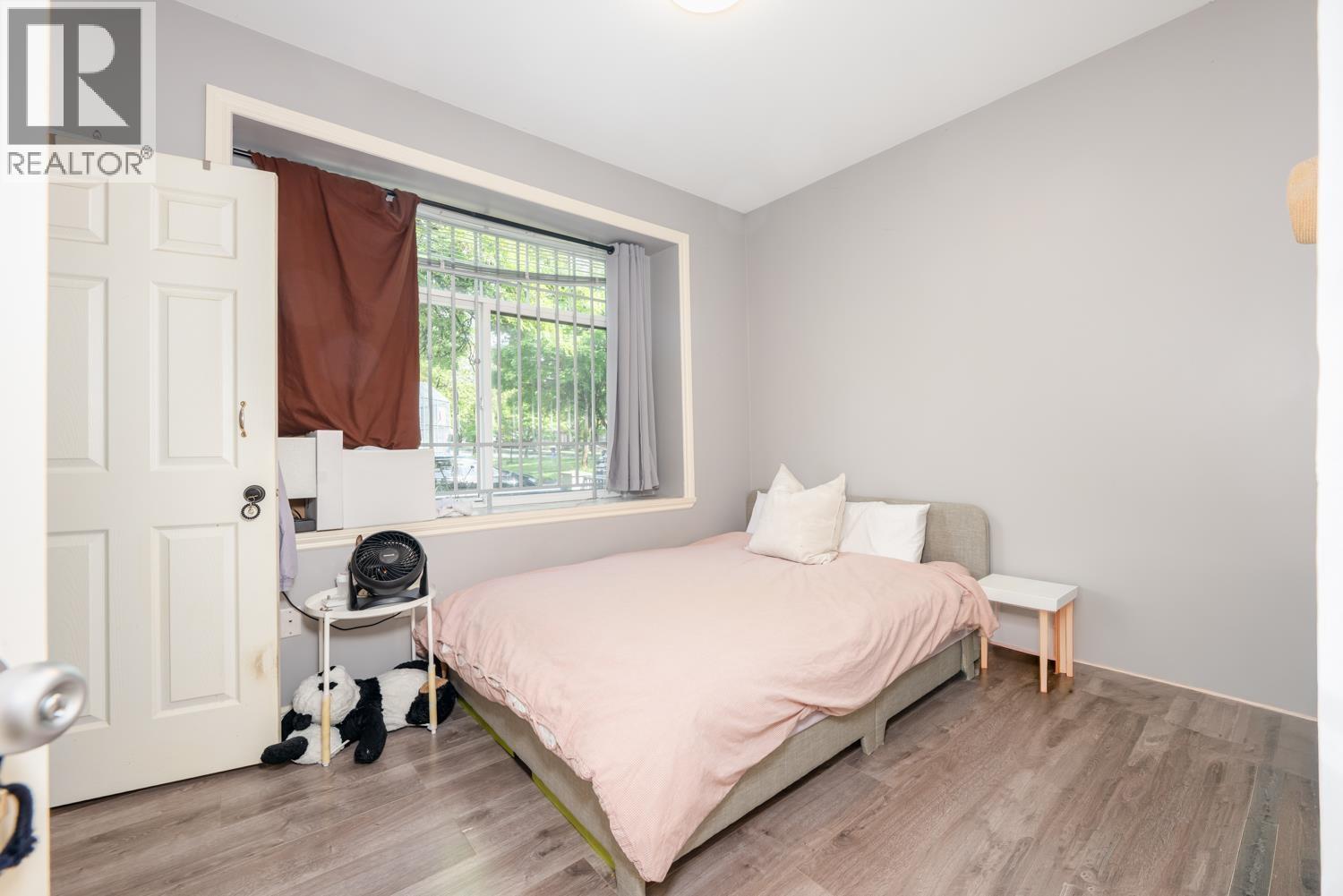 5671 Earles Street Property Photo 18