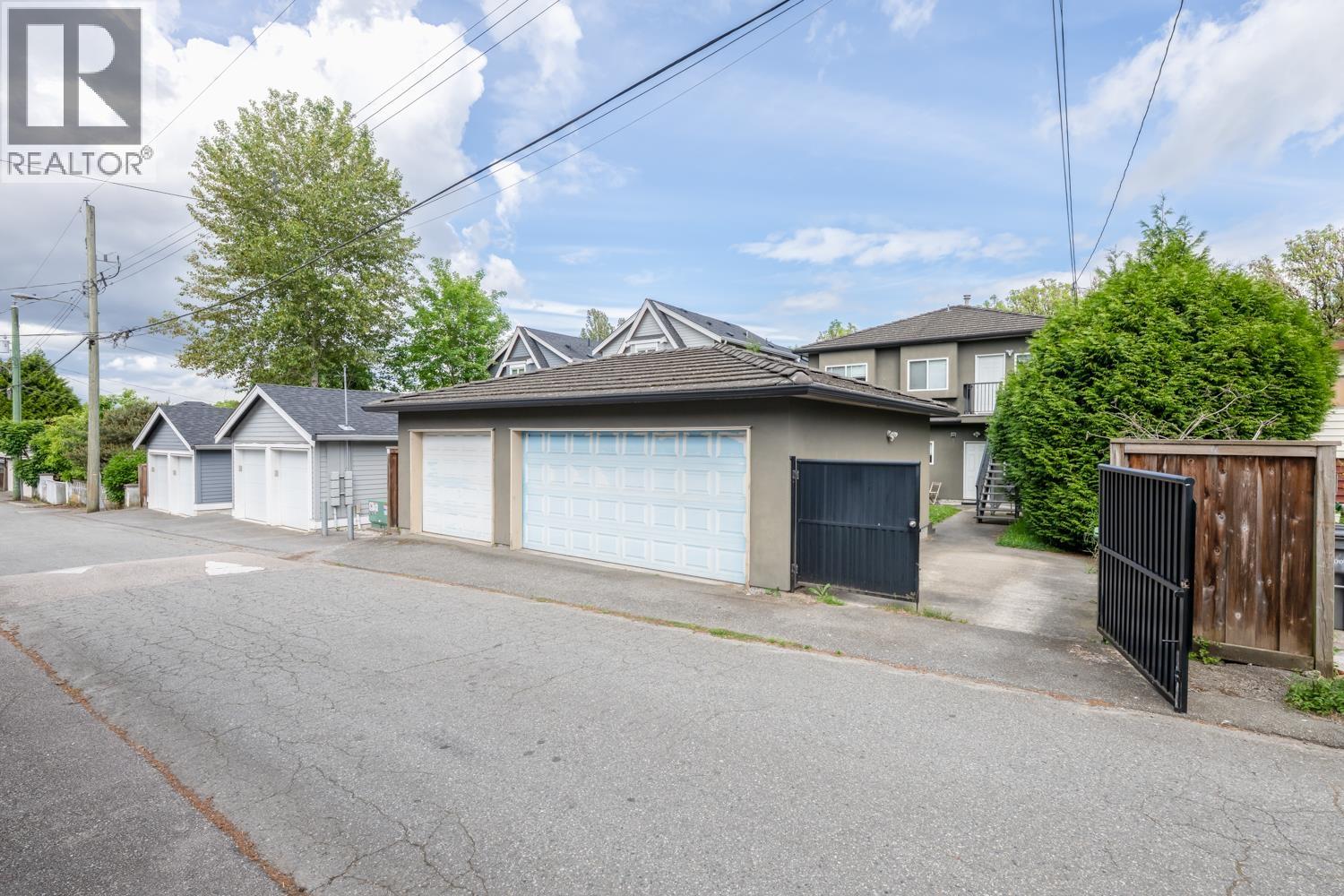 5671 Earles Street Property Photo 32