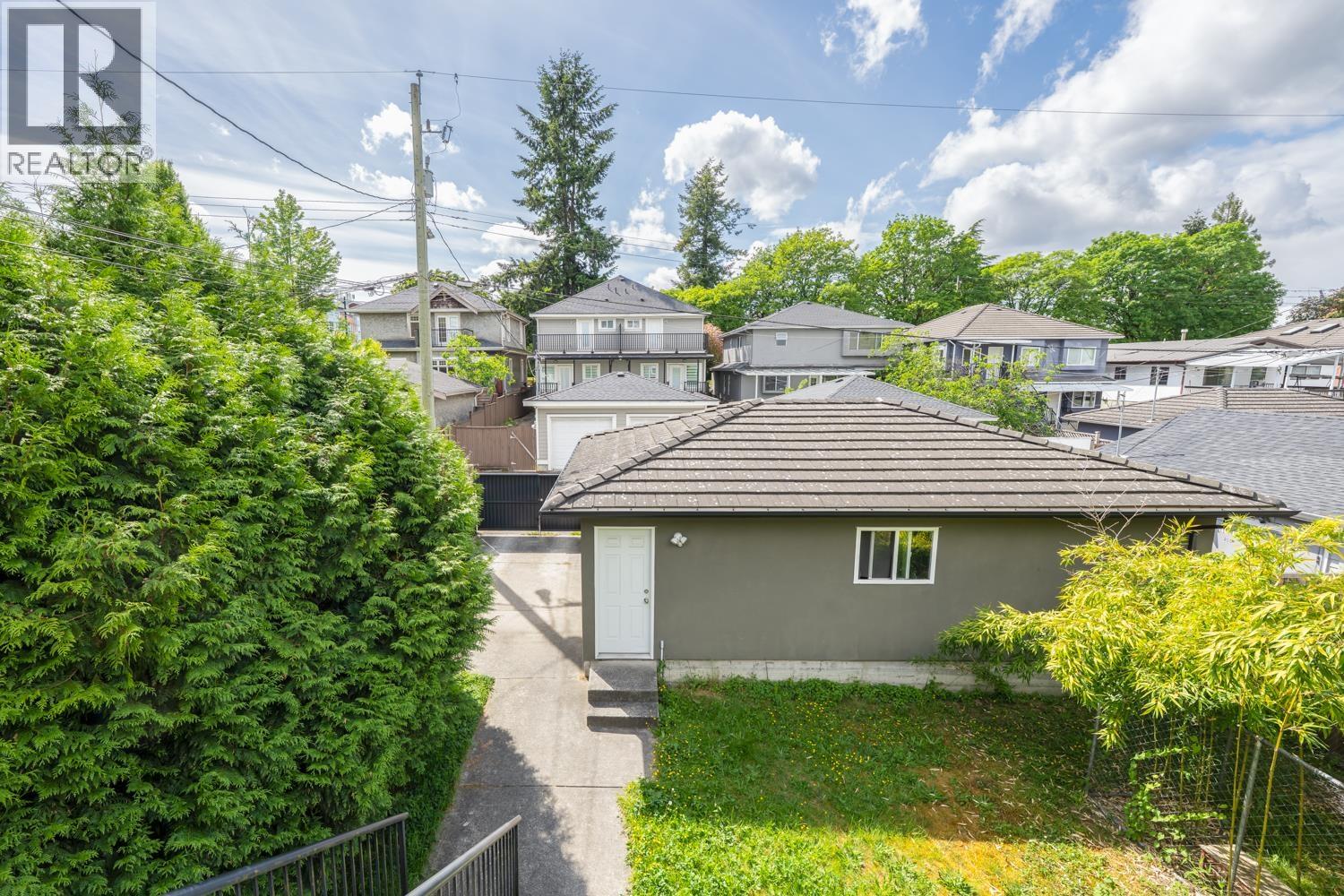 5671 Earles Street Property Photo 33