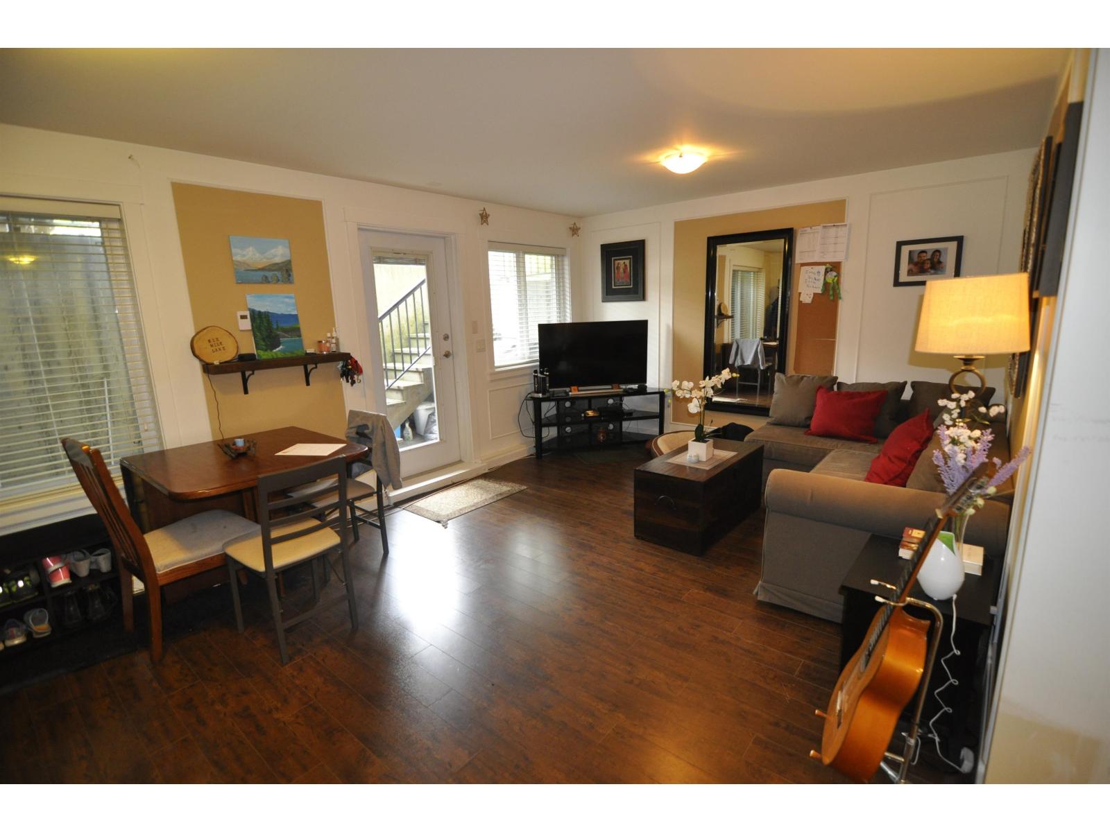 19029 67a Avenue Property Photo 2