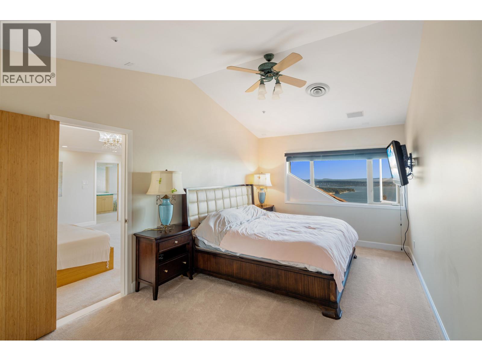 1526 Chippendale Court Property Photo 14