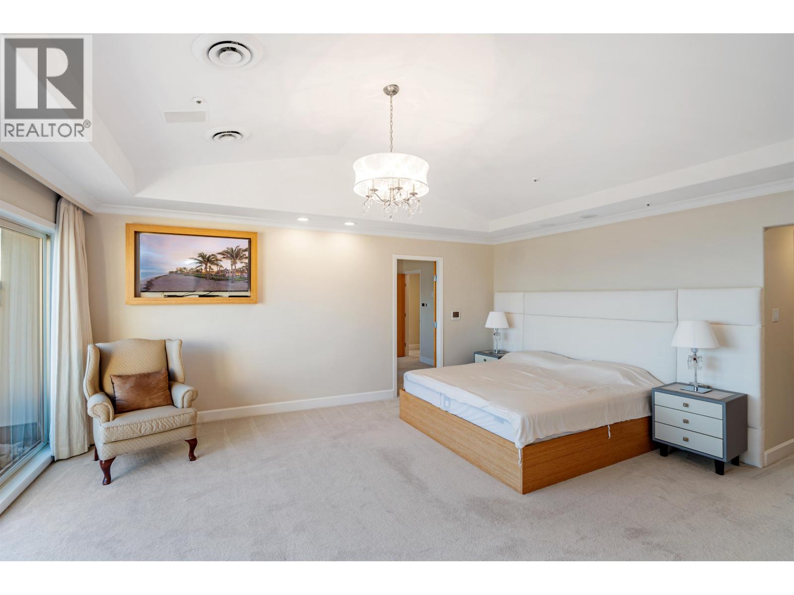 1526 Chippendale Court Property Photo 17