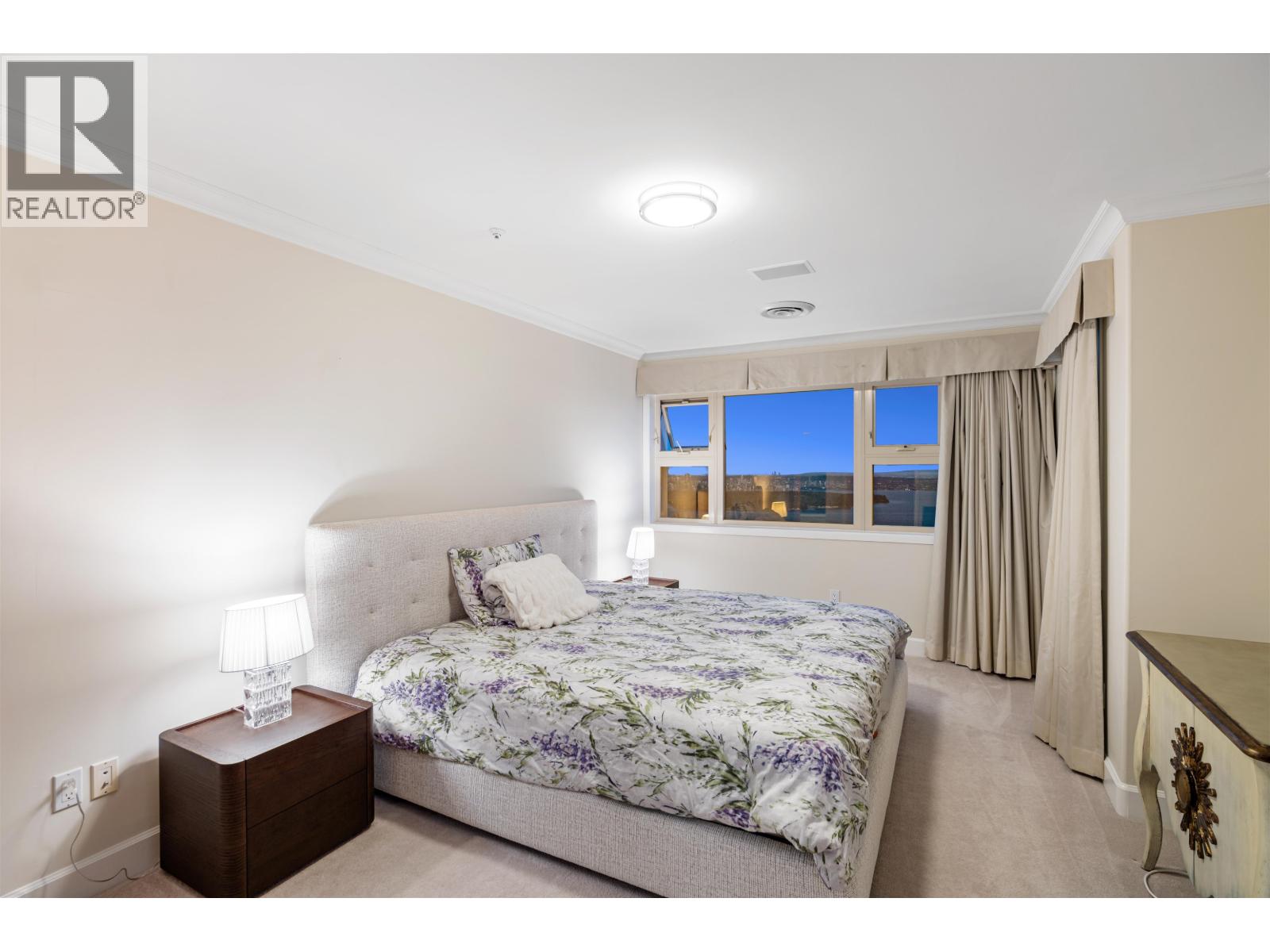 1526 Chippendale Court Property Photo 18