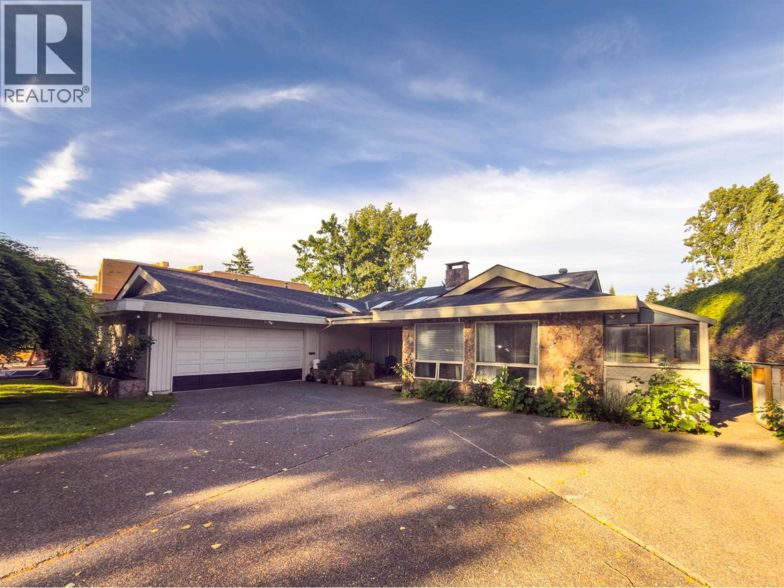 1052 Jackson Way Property Photo 3