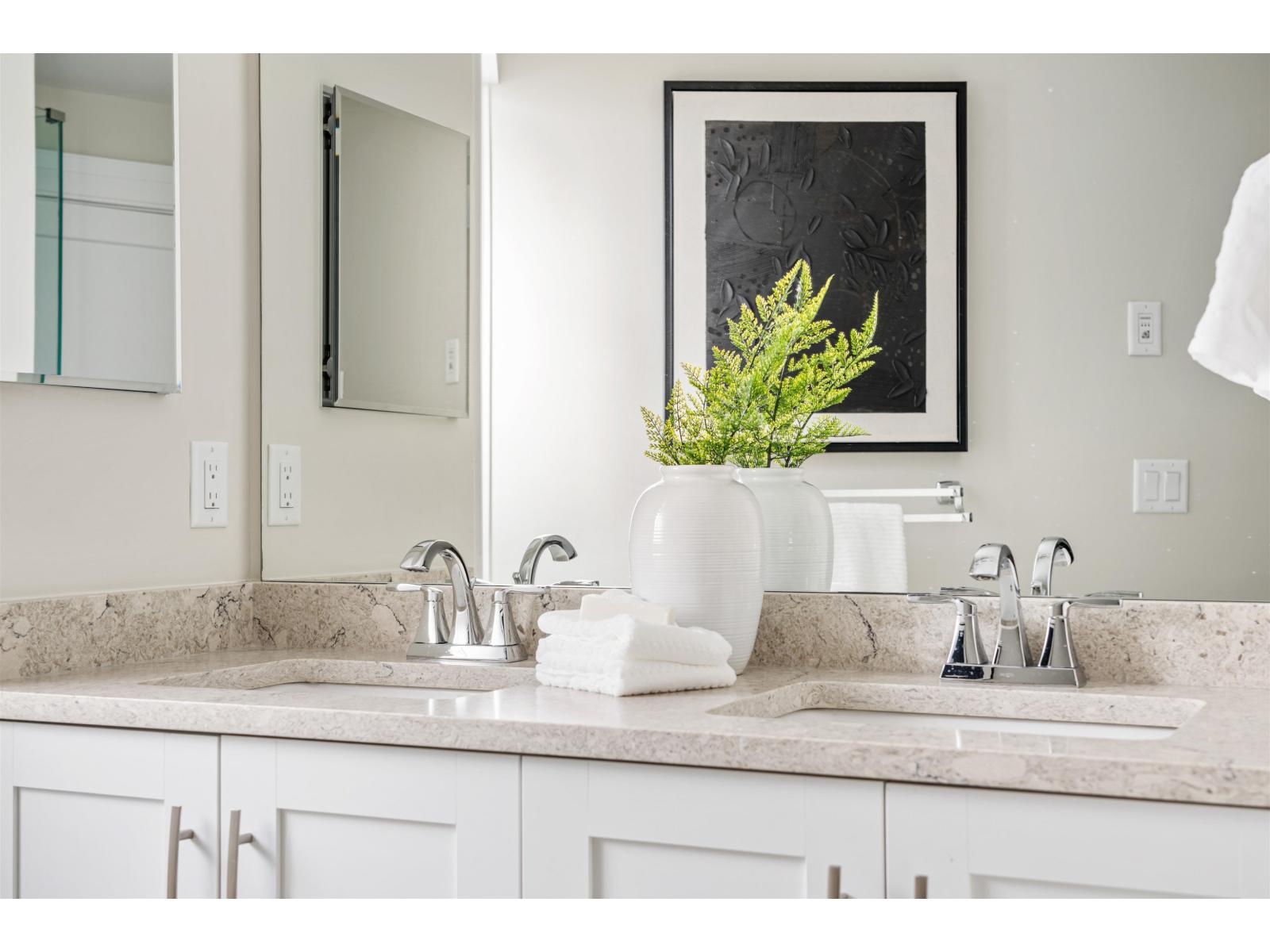 524 11063 Ravine Road Property Photo 10