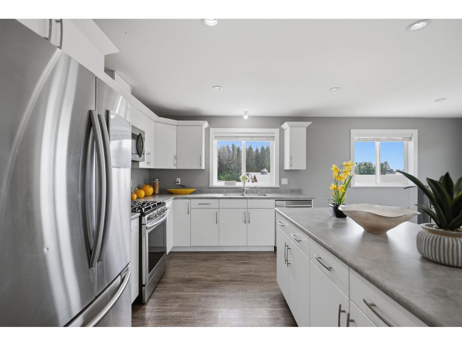 6155 Blackburn Road Property Photo 11