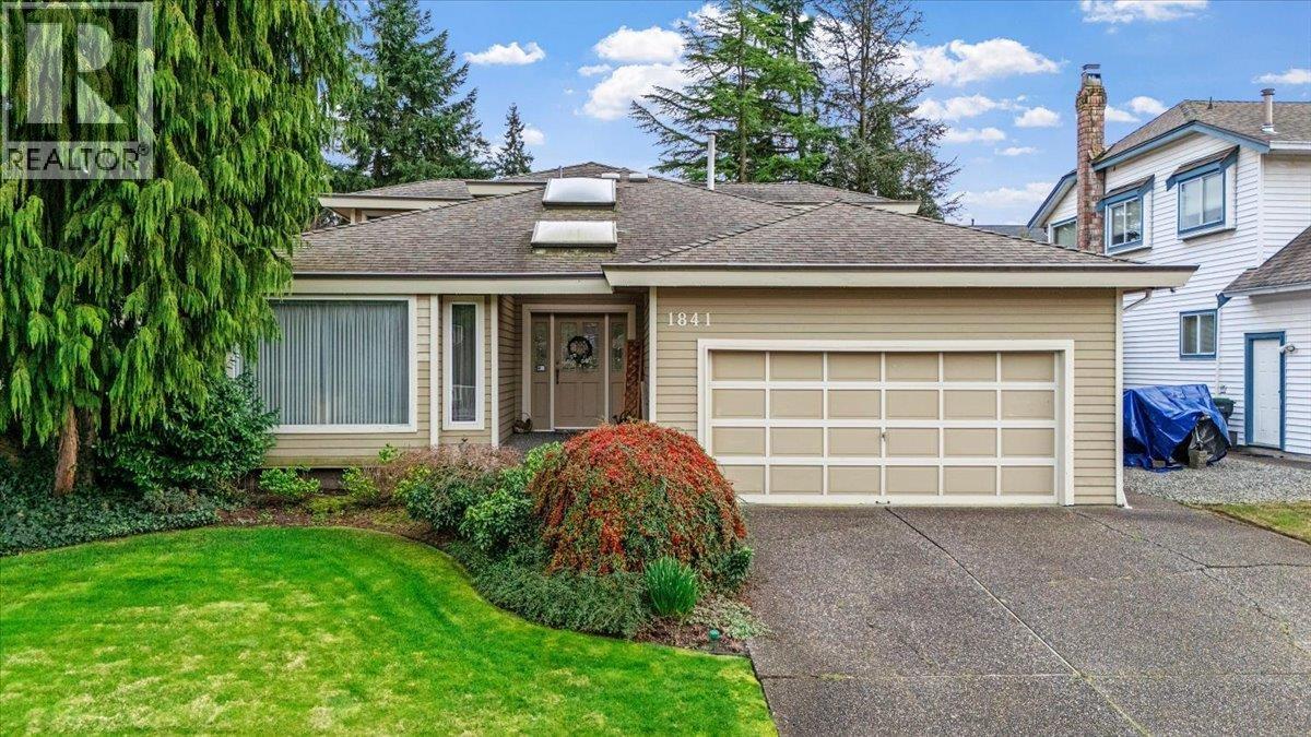 1841 WALNUT CRESCENT Property Photo 1
