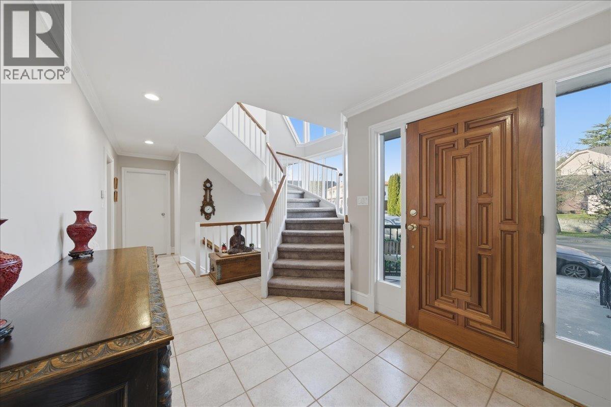 488 Glenbrook Street Property Photo 3