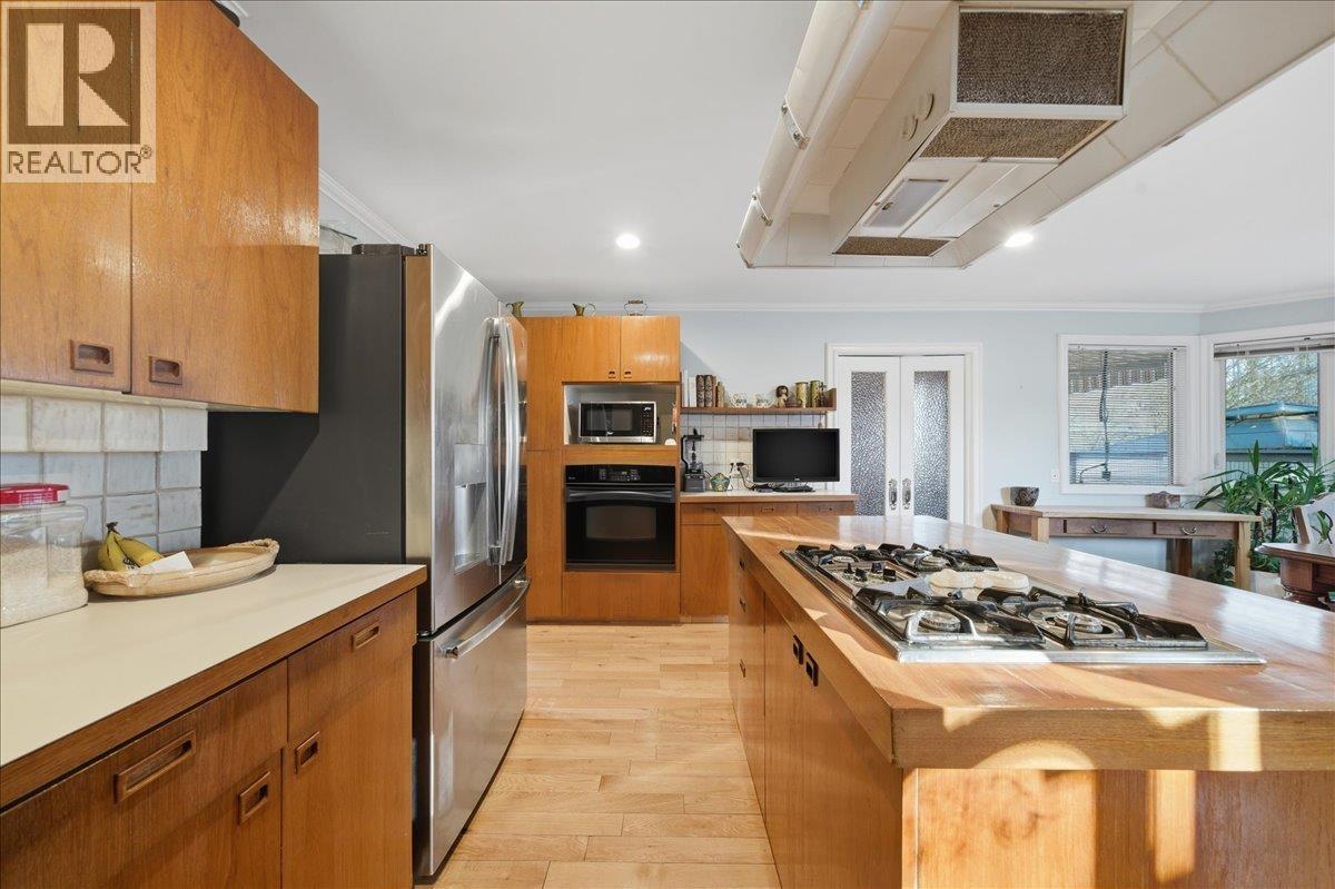 488 Glenbrook Street Property Photo 11