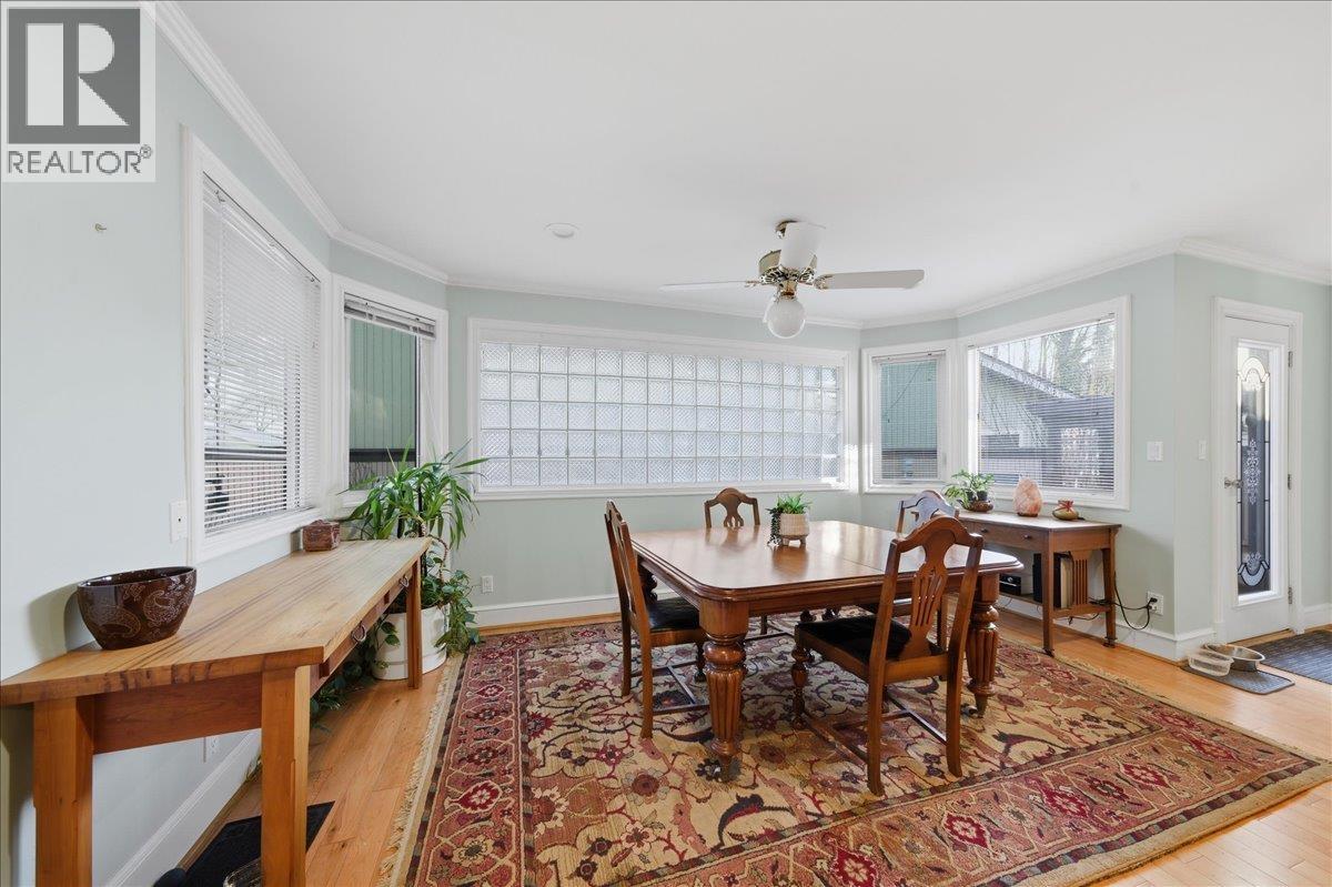 488 Glenbrook Street Property Photo 13
