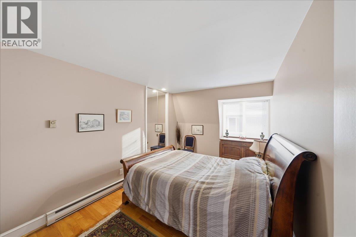 488 Glenbrook Street Property Photo 19