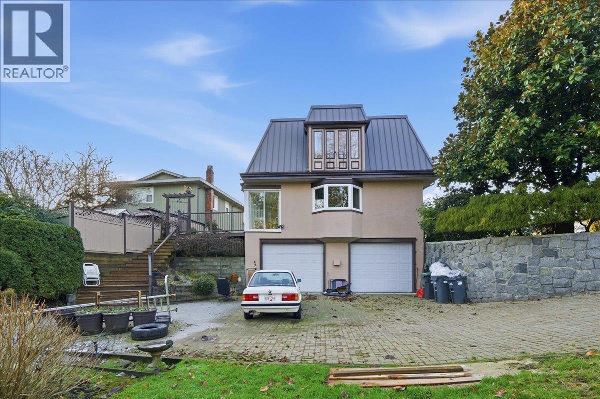 488 Glenbrook Street Property Photo 37