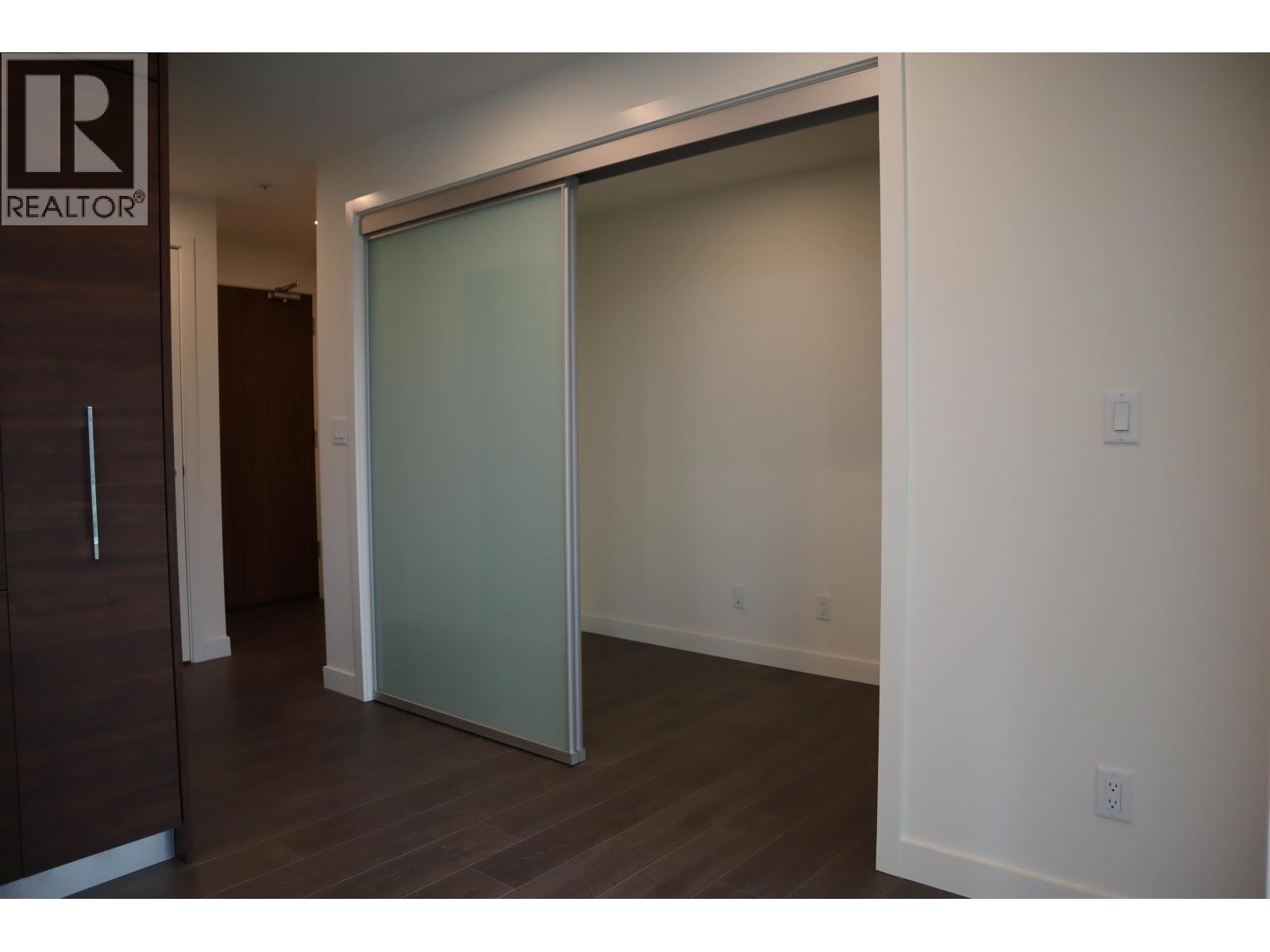 705 585 Austin Avenue Property Photo 9