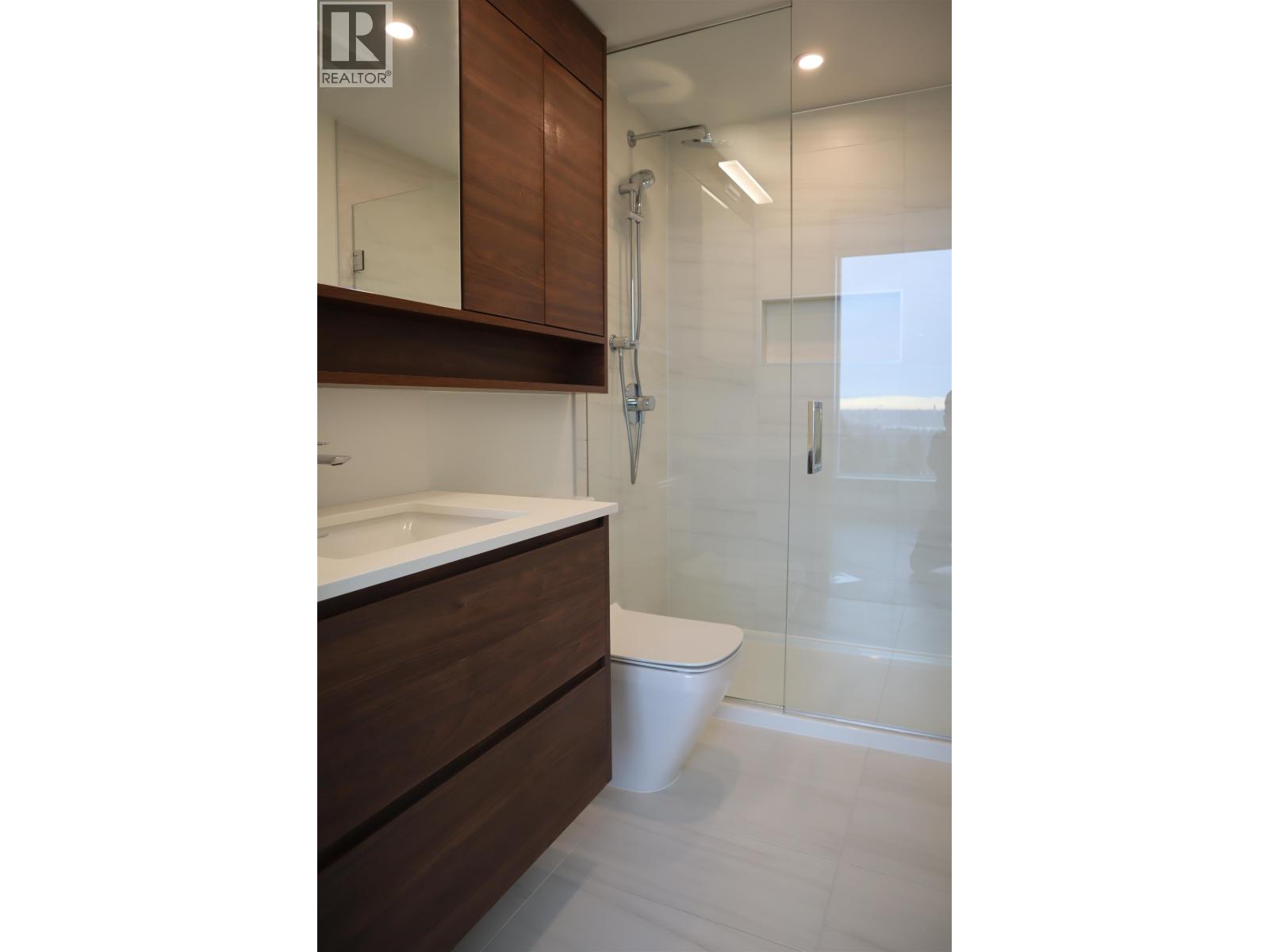 705 585 Austin Avenue Property Photo 11