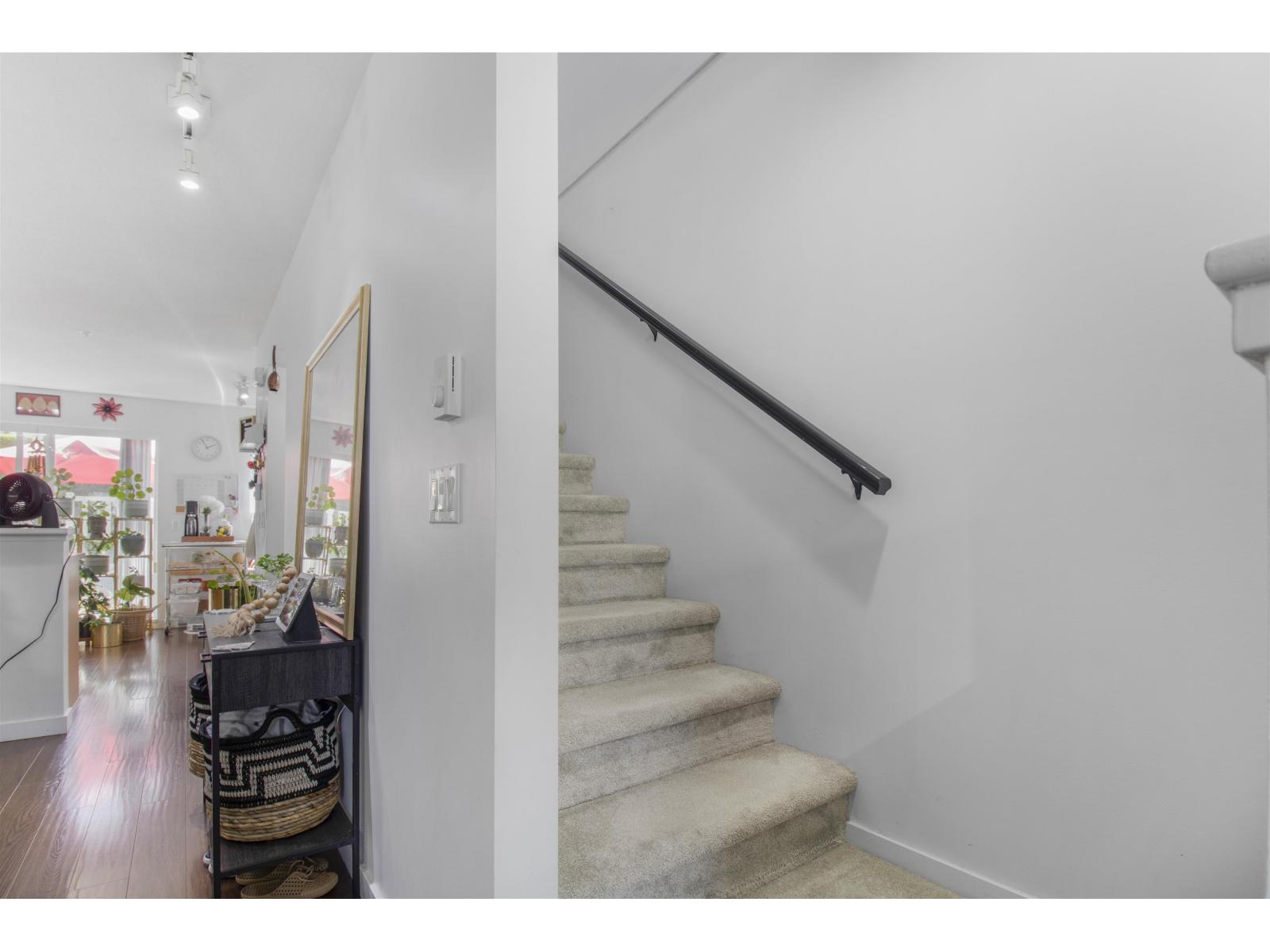 92 20875 80 Avenue Property Photo 14