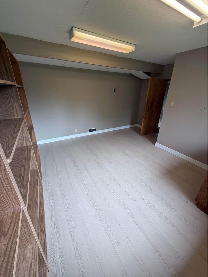 18351 74 Avenue Property Photo 9