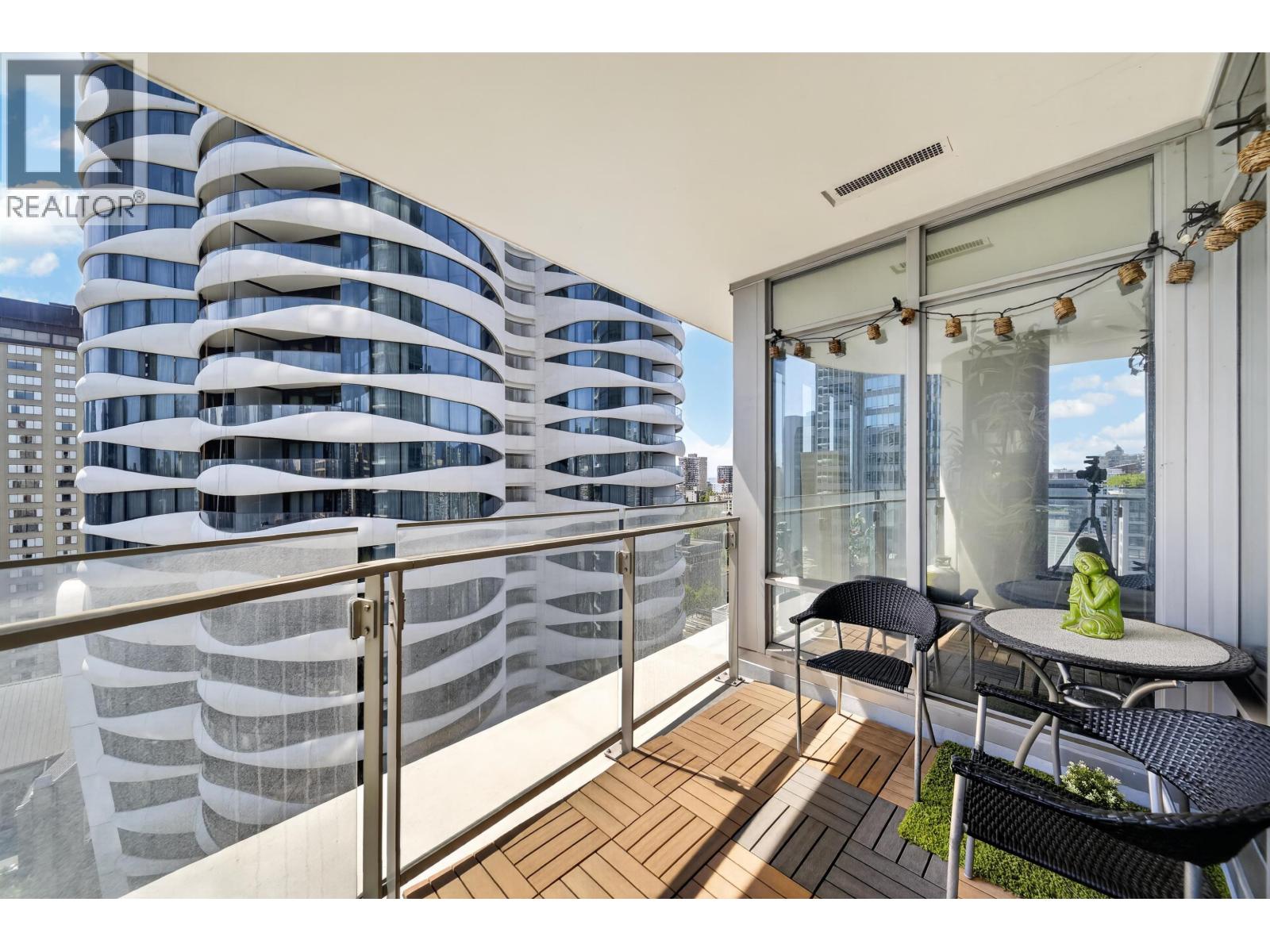 1902 1028 Barclay Street Property Photo 1