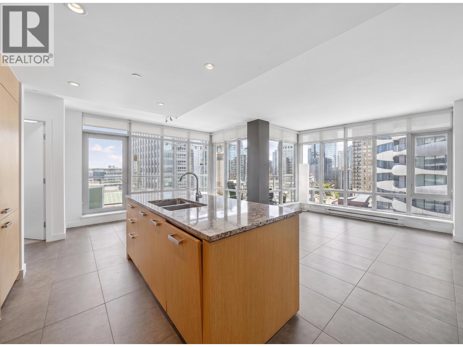 1902 1028 Barclay Street Property Photo 4