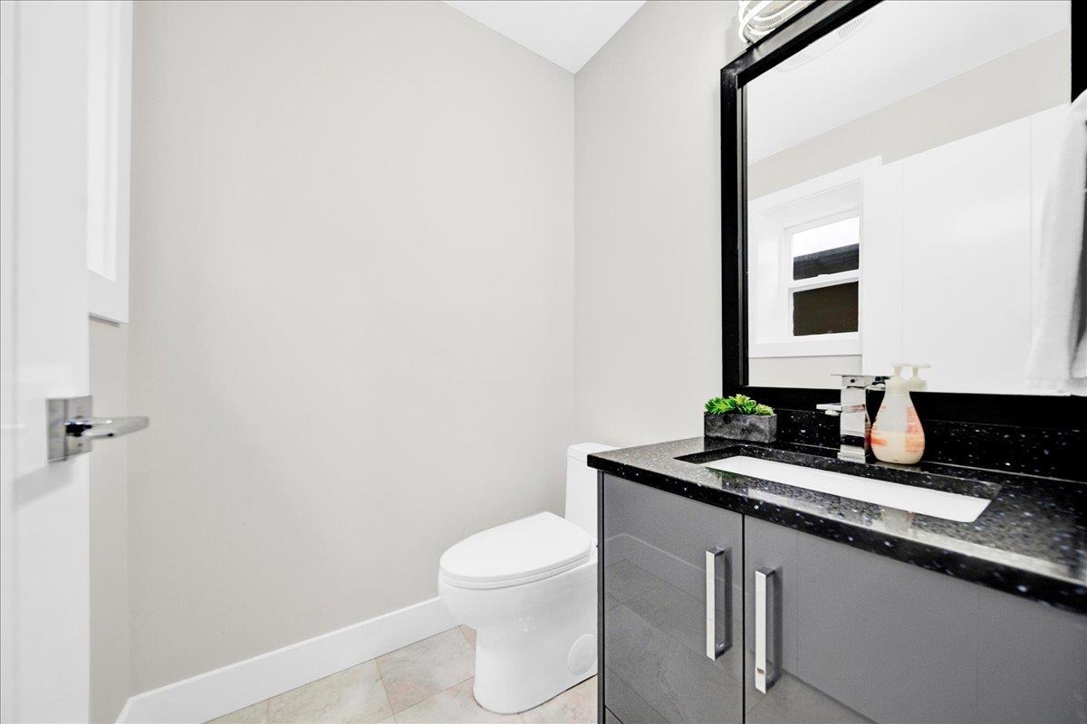 5932 139a Street Property Photo 25