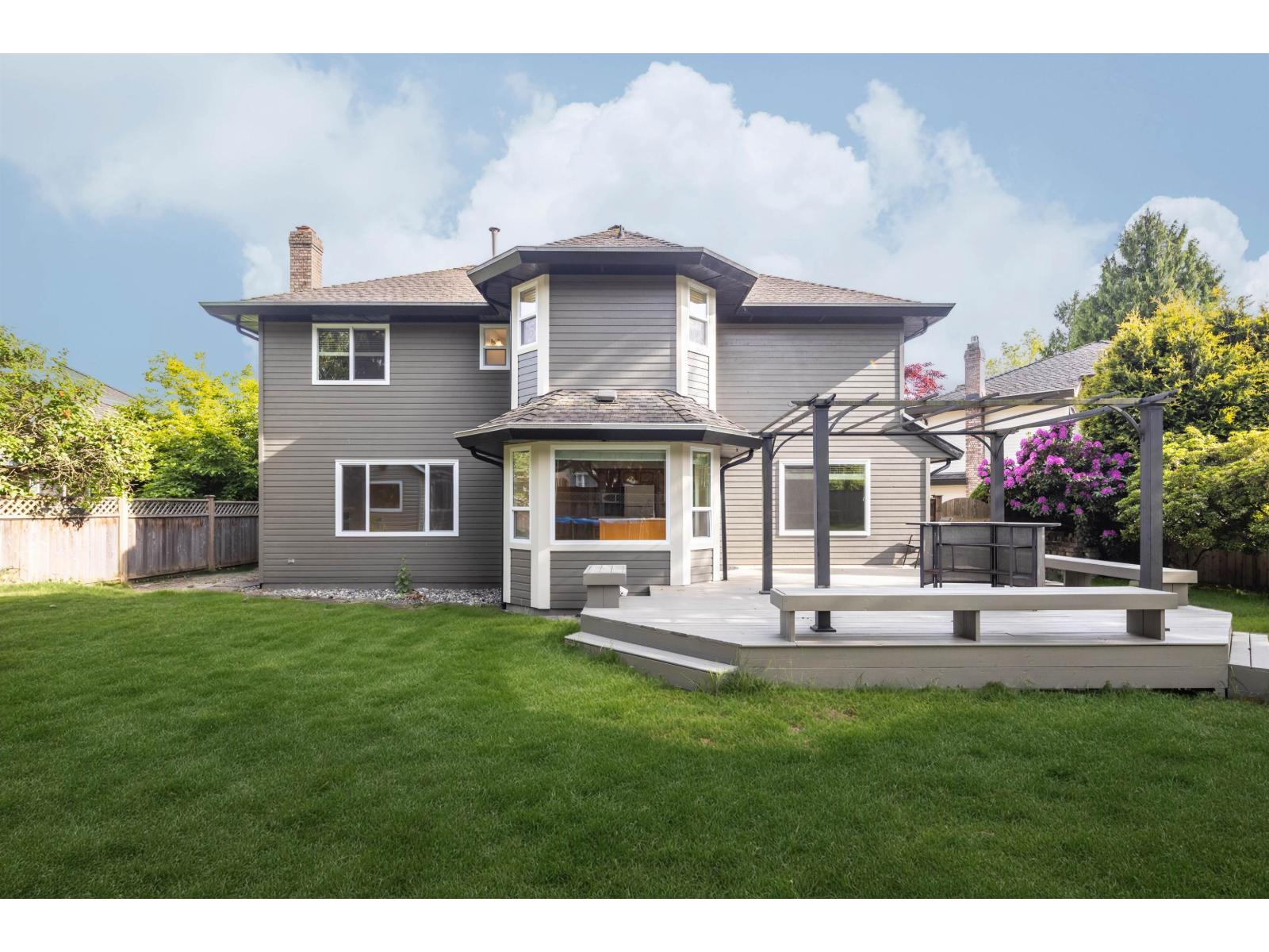 14816 20a Avenue Property Photo 3
