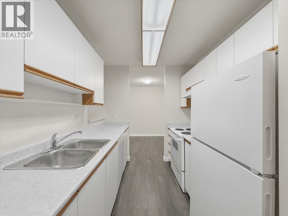 204 7431 Blundell Road Property Photo 14