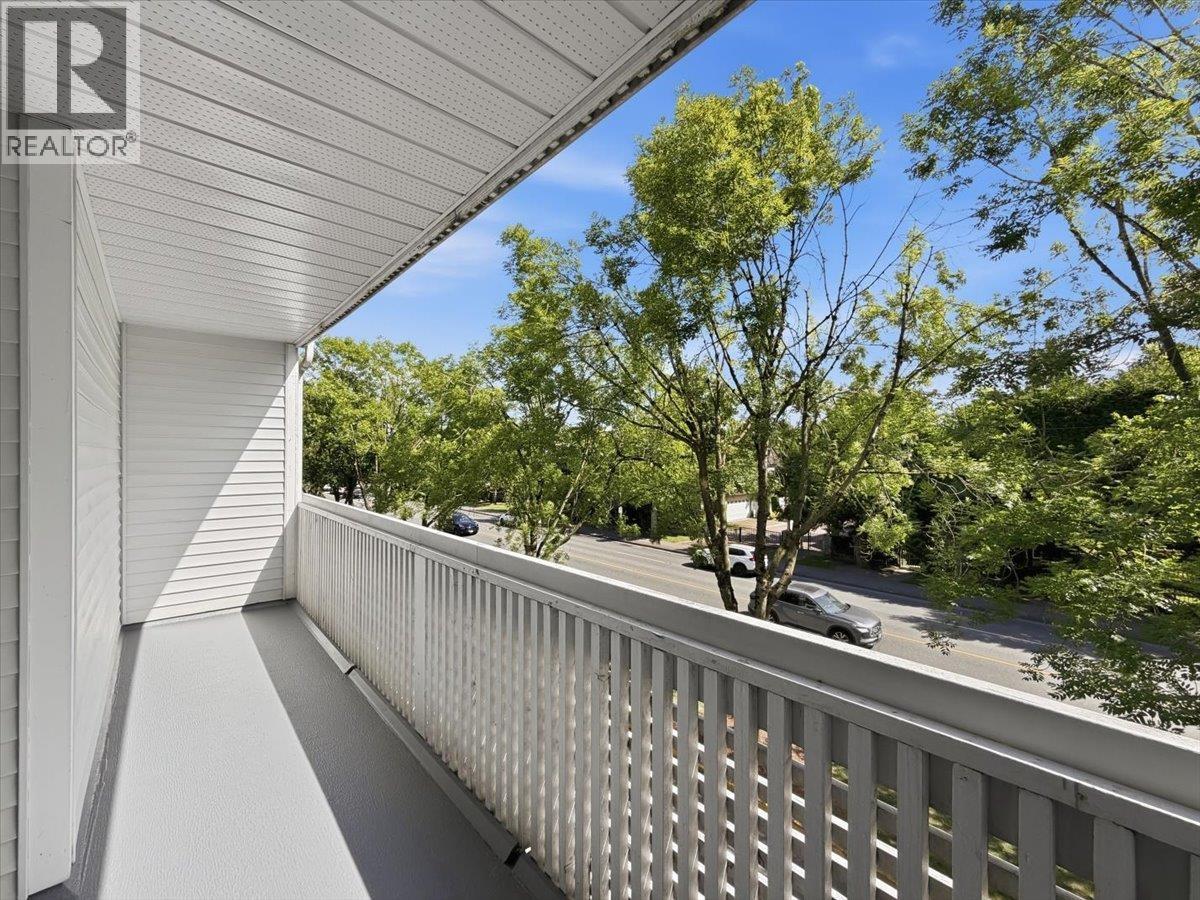204 7431 Blundell Road Property Photo 15