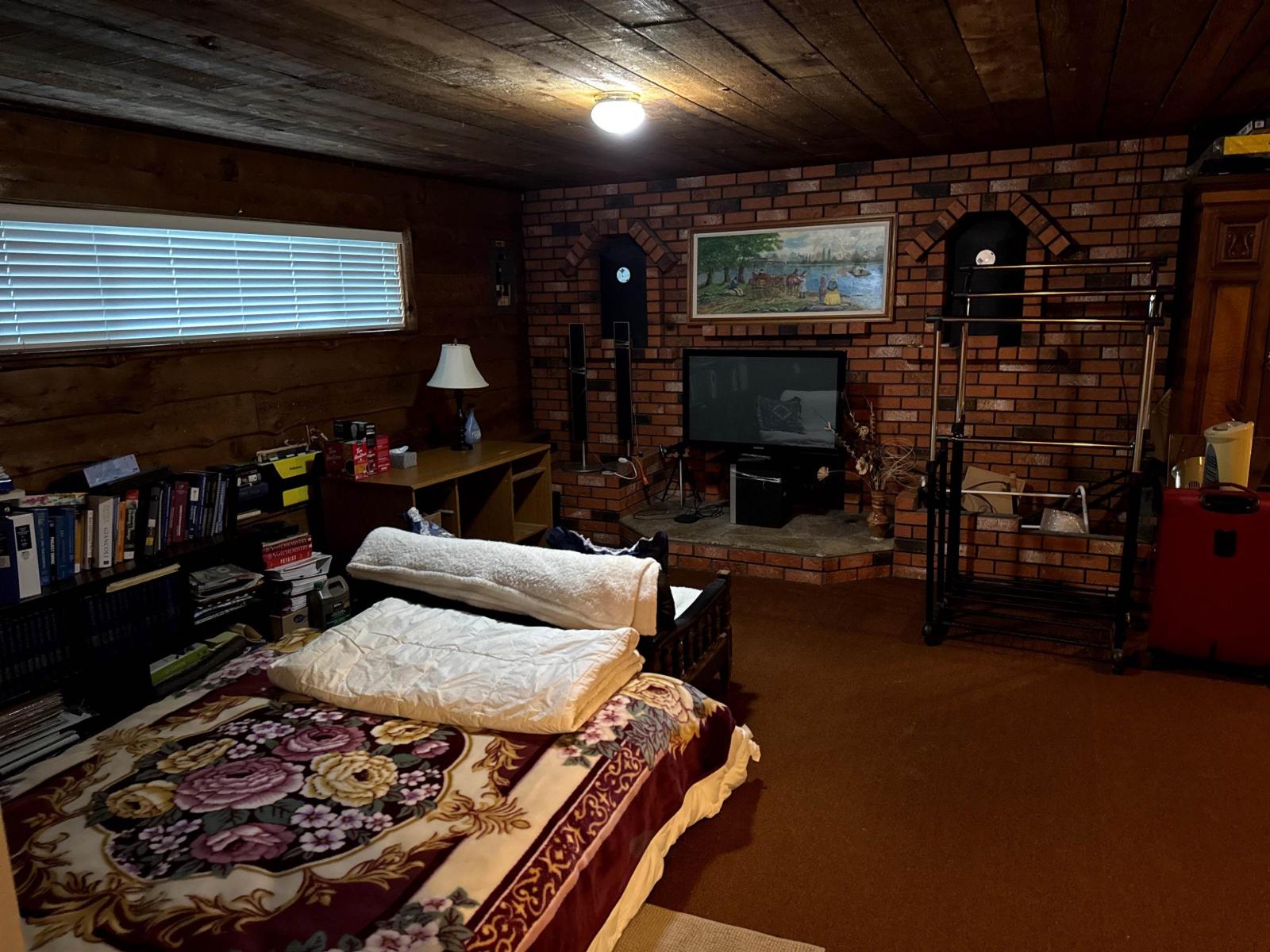 4545 208 Street Property Photo 19