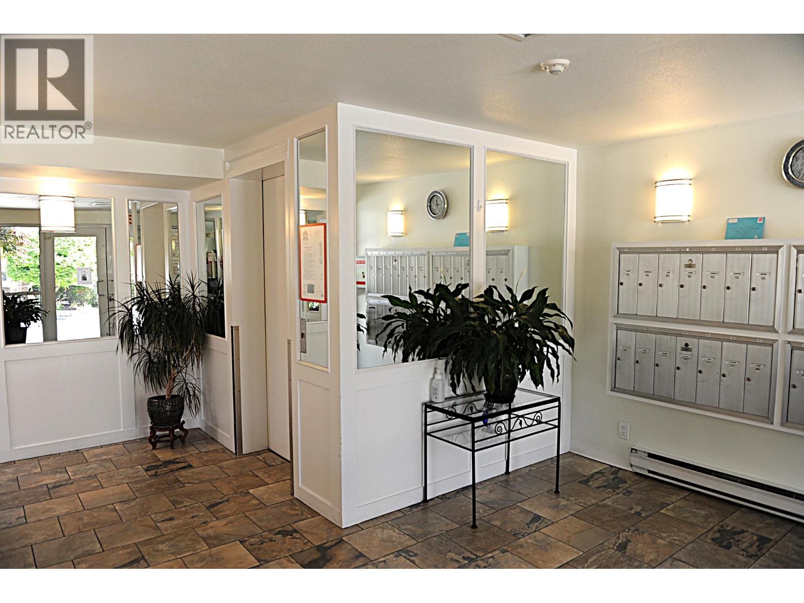 104 22611 116 Avenue Property Photo 27