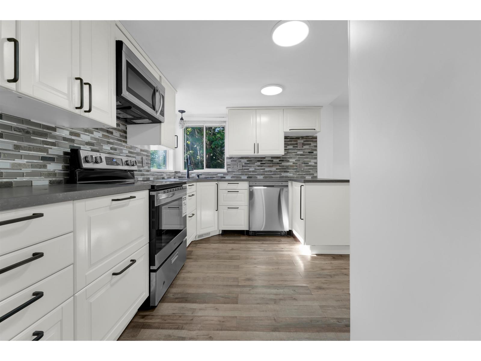 33511 Kinsale Place Property Photo 10