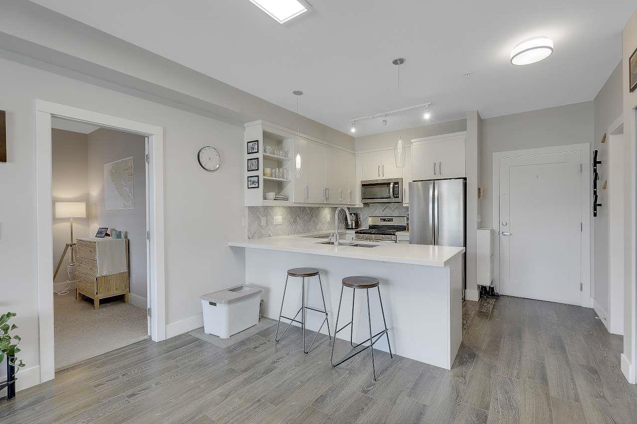 205 14550 Winter Crescent Property Photo 3