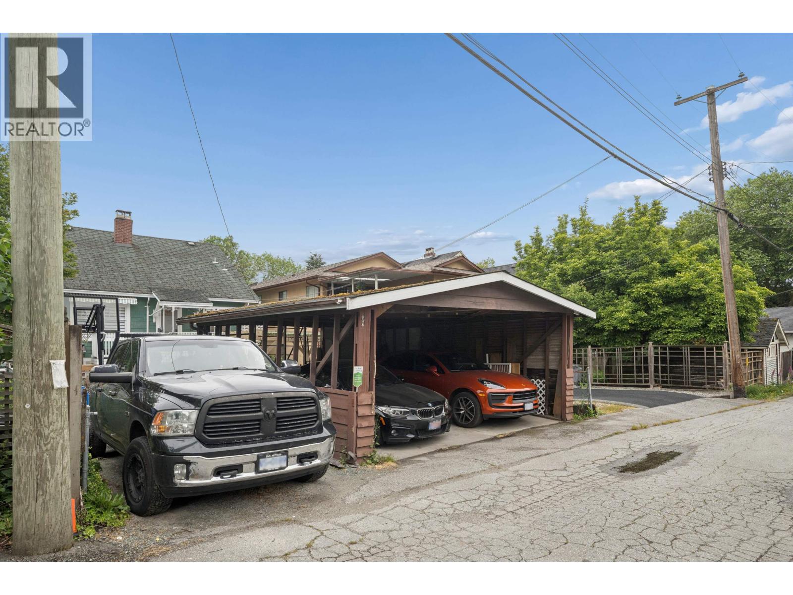 936 W 17th Avenue Property Photo 38