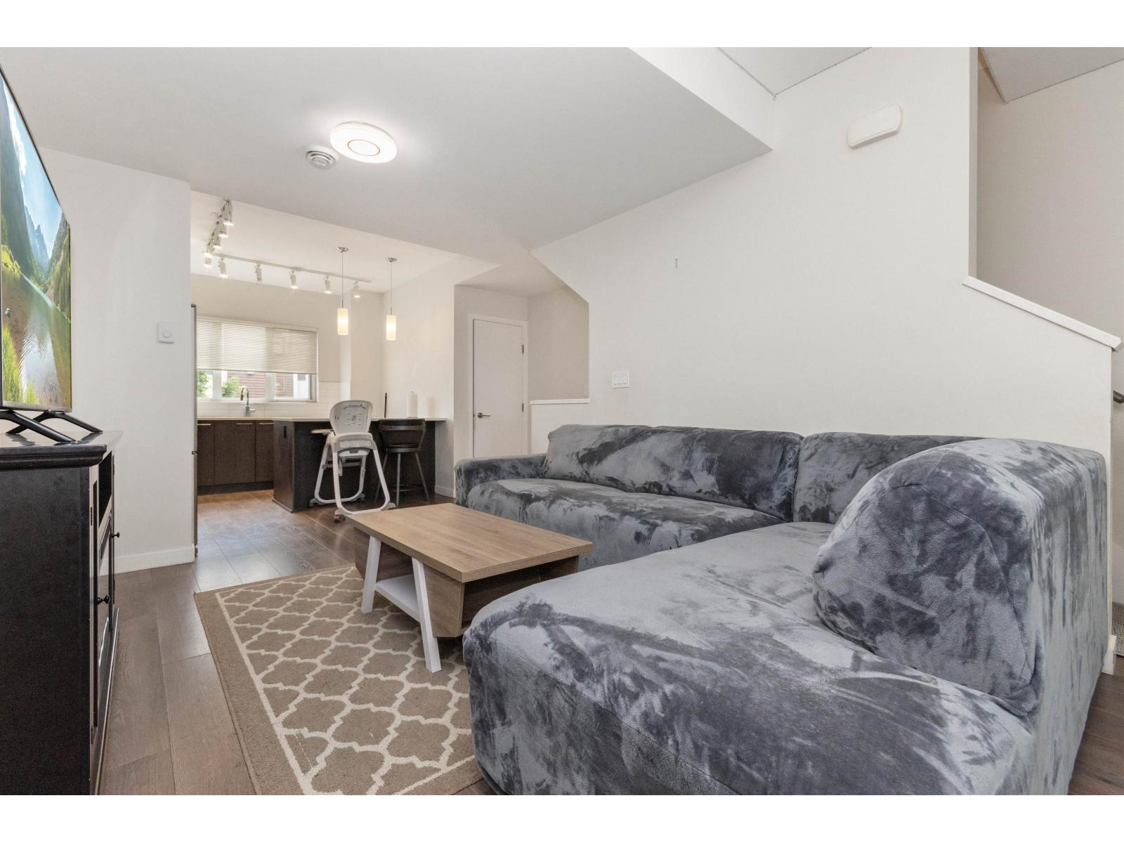 24 2799 Allwood Street Property Photo 13