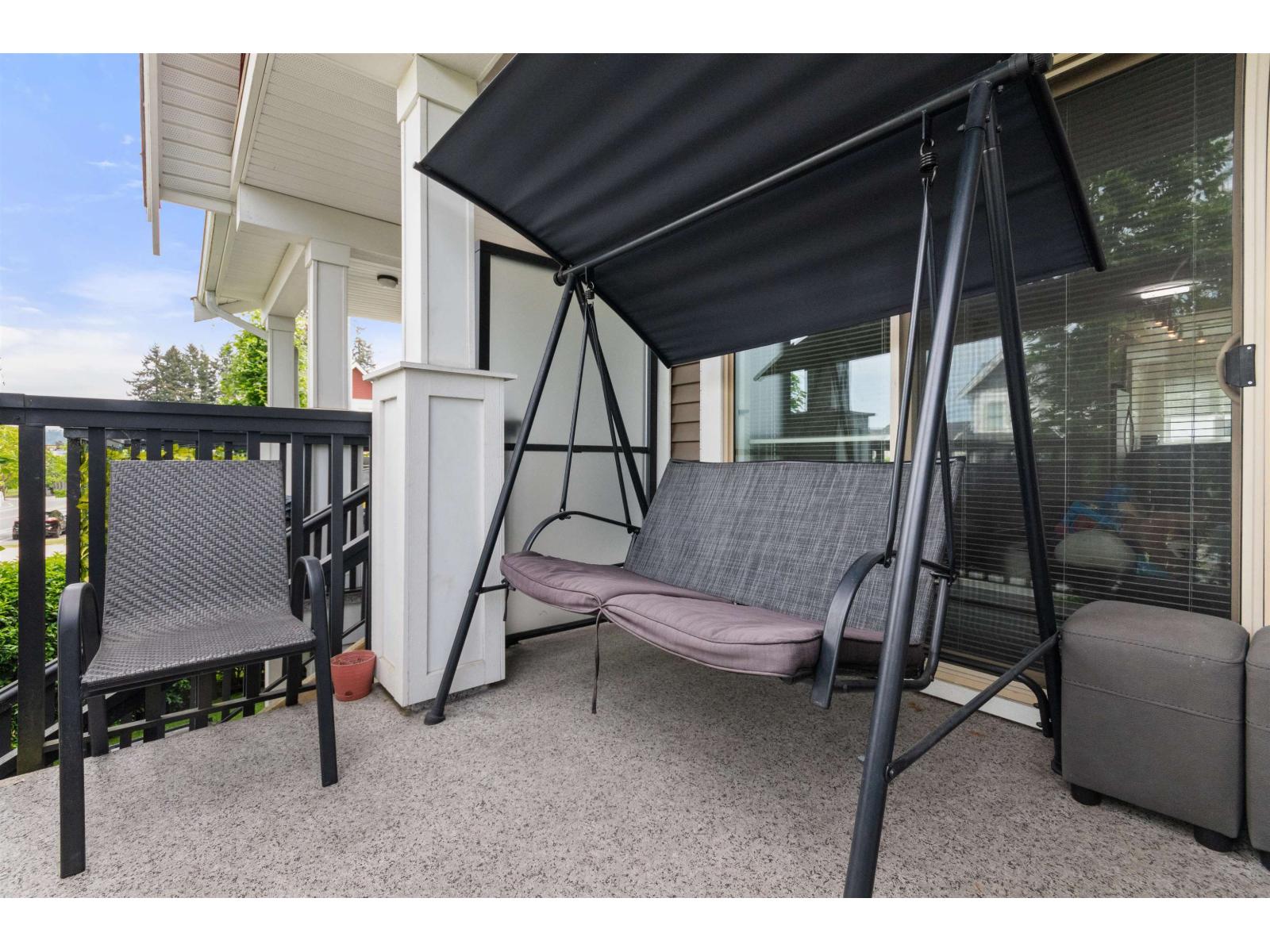 24 2799 Allwood Street Property Photo 18