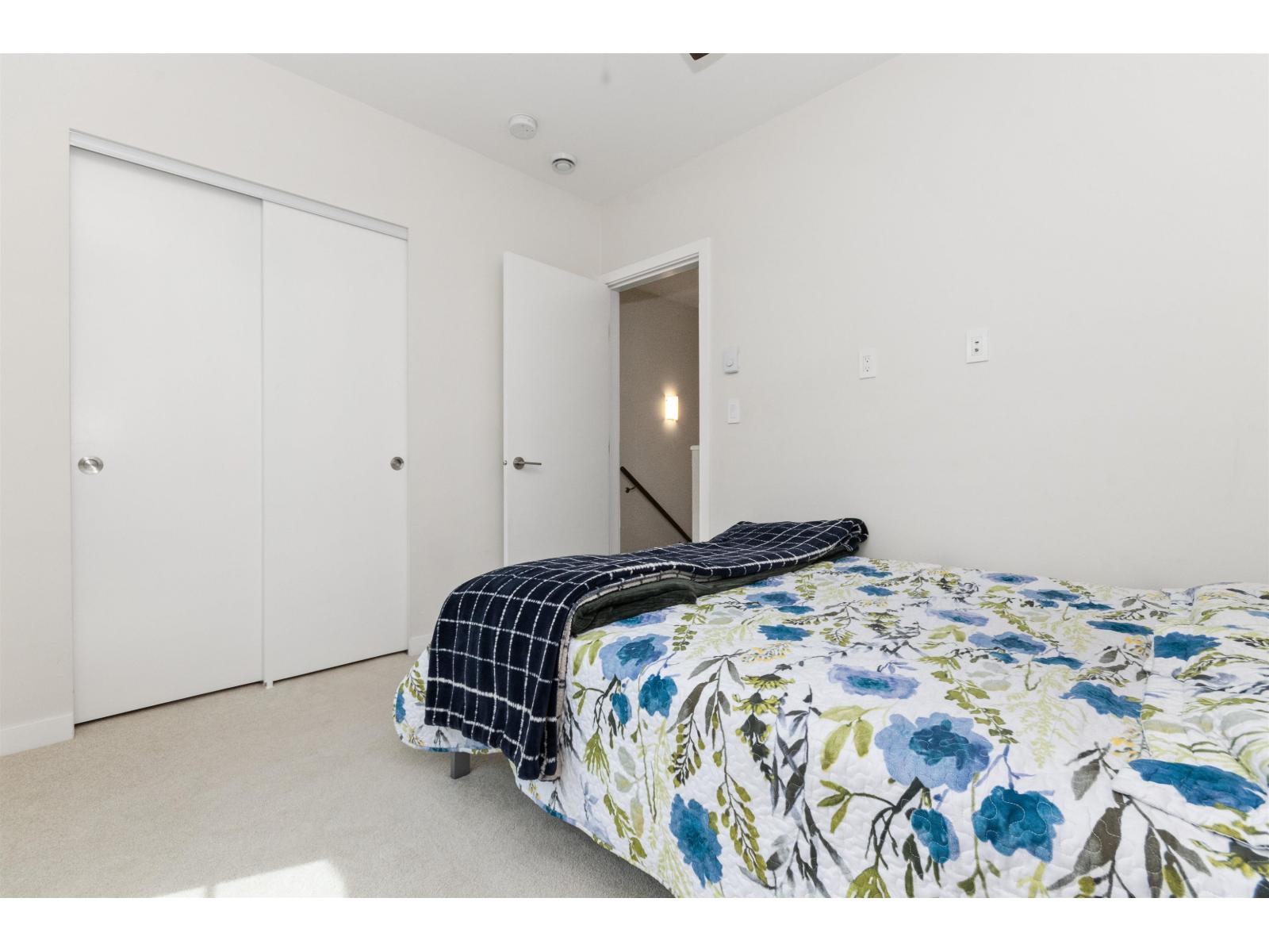 24 2799 Allwood Street Property Photo 23