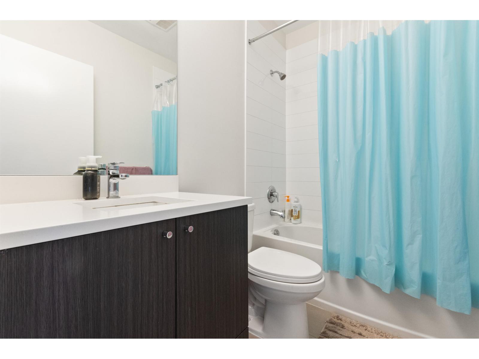 24 2799 Allwood Street Property Photo 24