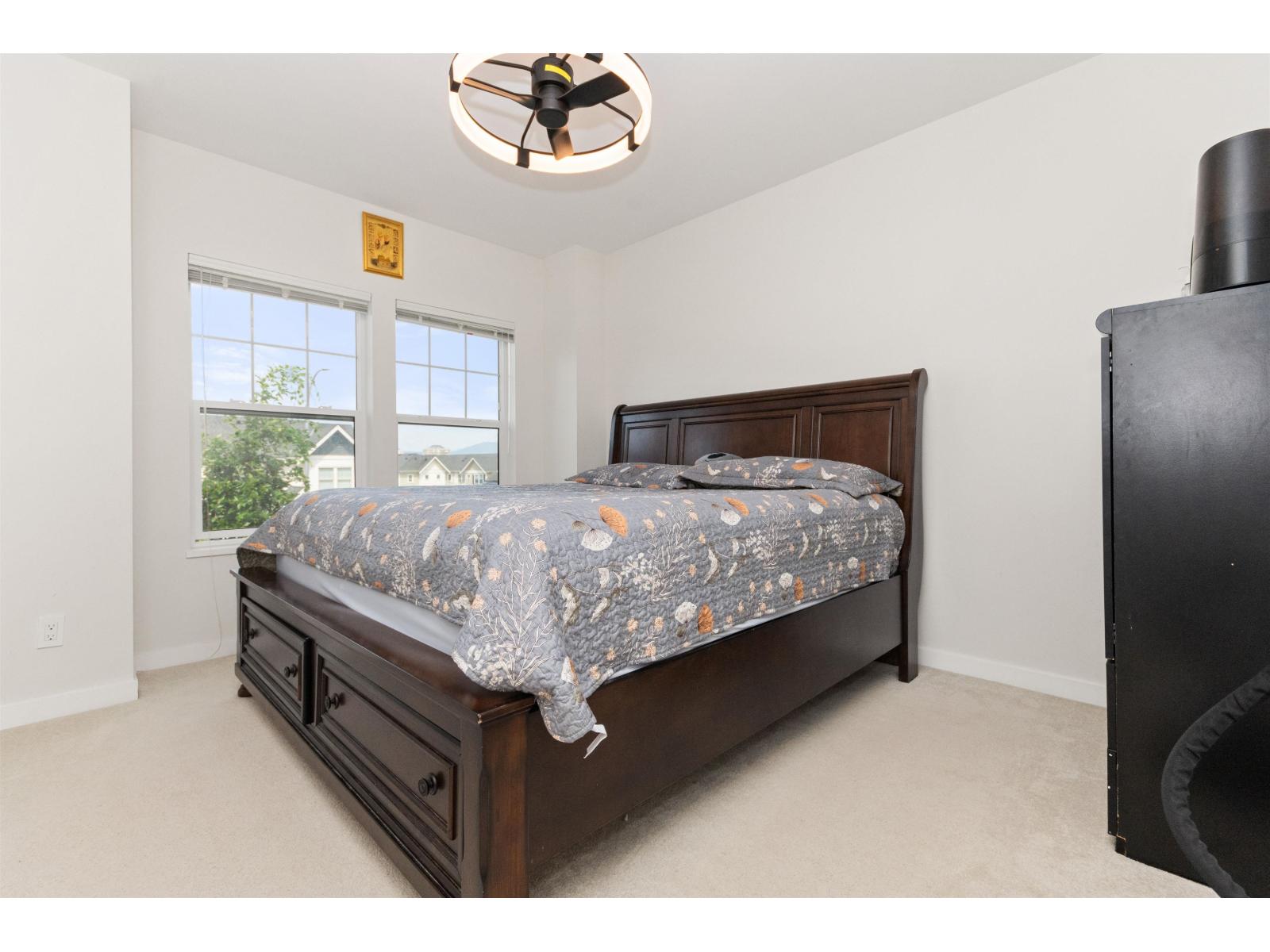 24 2799 Allwood Street Property Photo 25