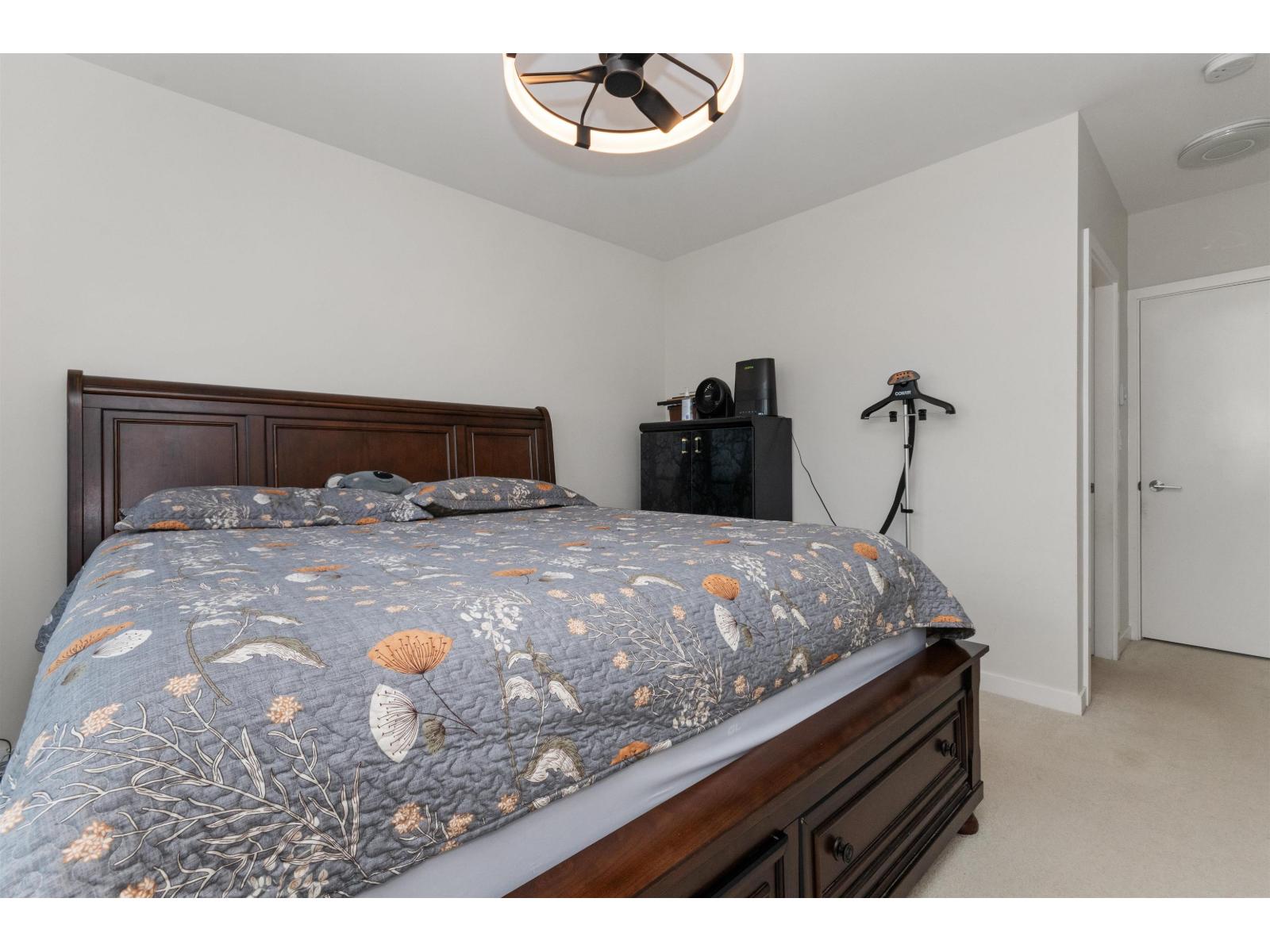 24 2799 Allwood Street Property Photo 26
