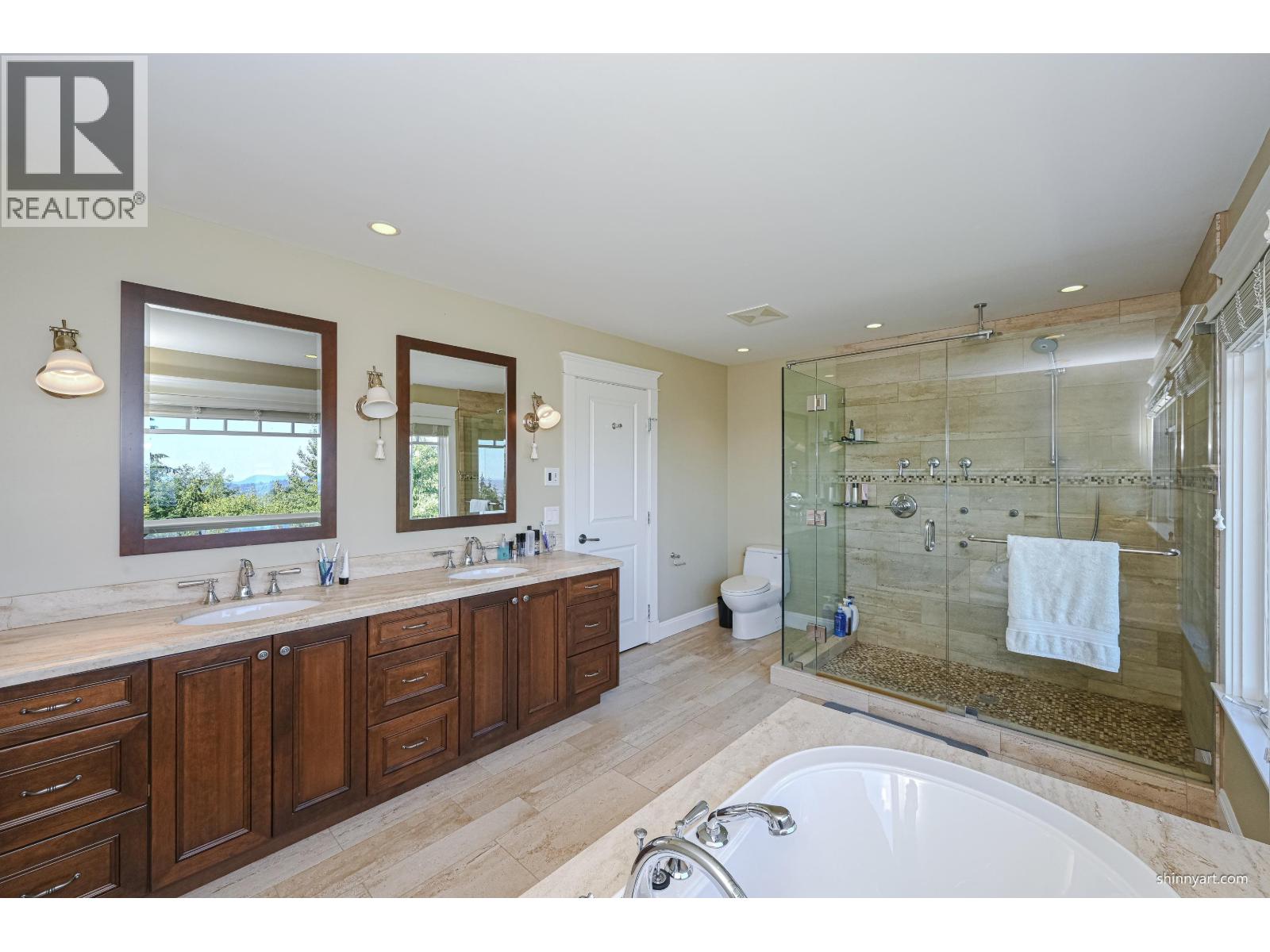 1444 Sandhurst Place Property Photo 15