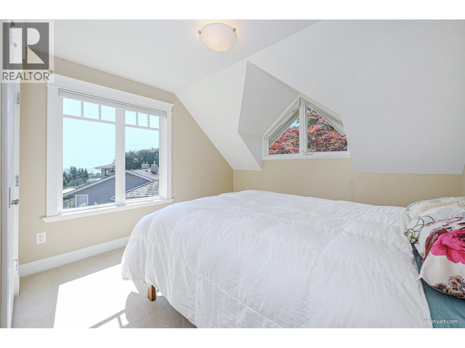 1444 Sandhurst Place Property Photo 18
