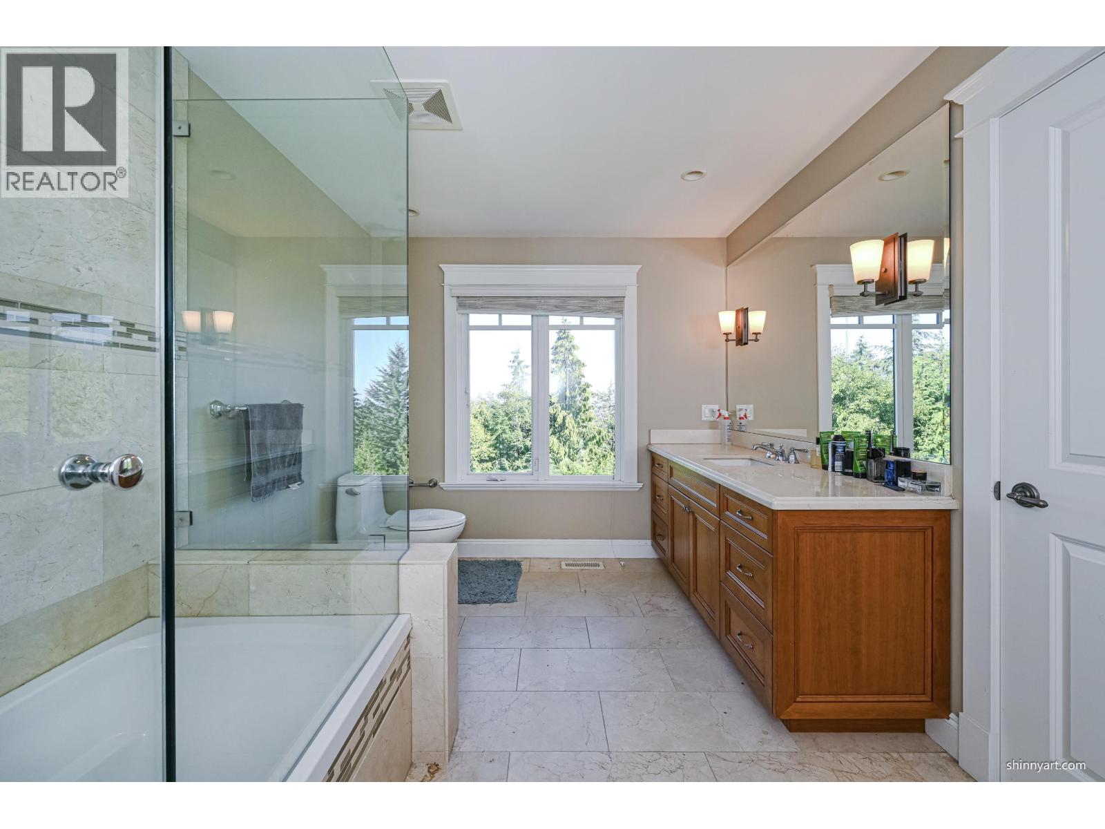 1444 Sandhurst Place Property Photo 19