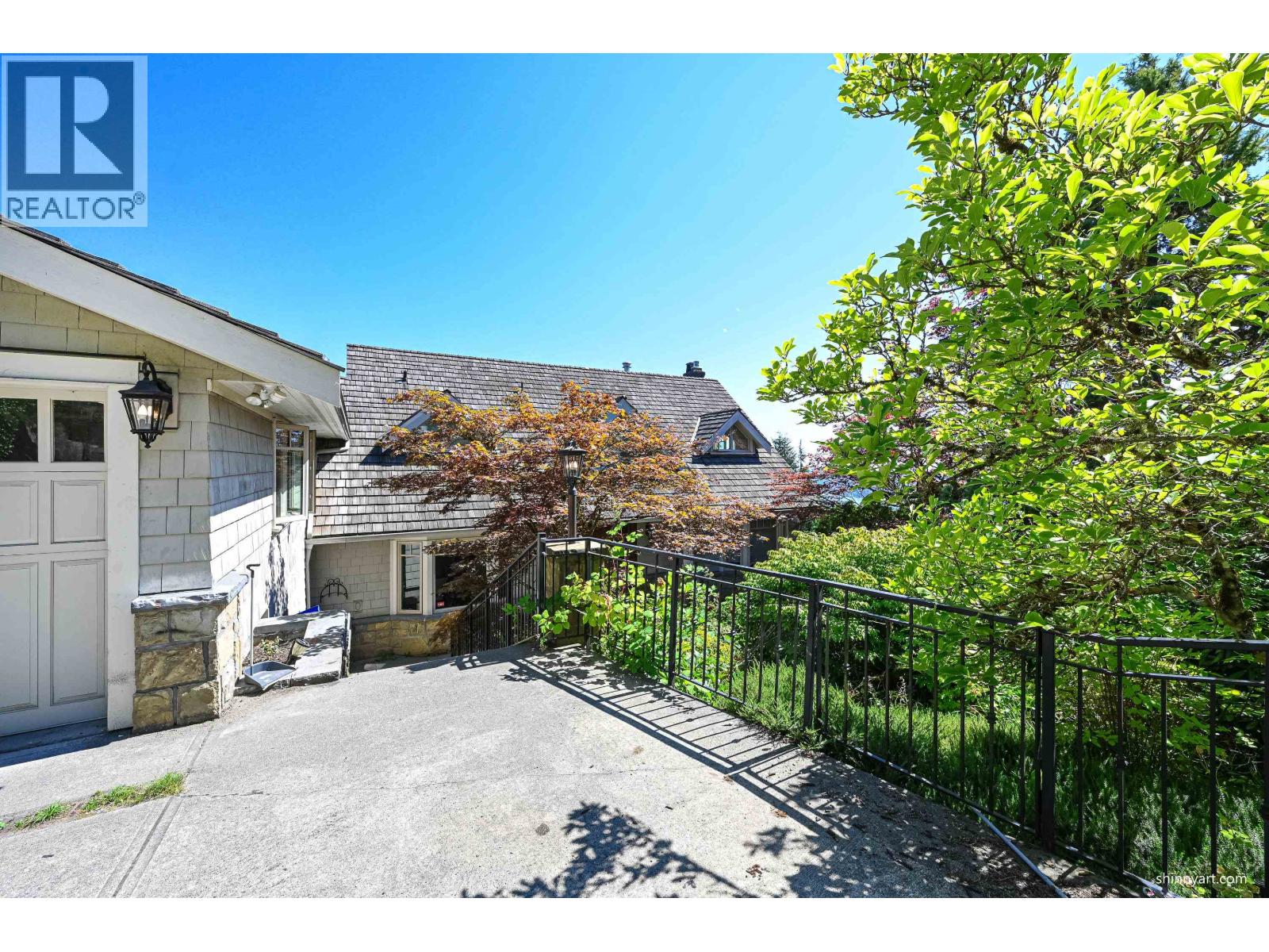 1444 Sandhurst Place Property Photo 35