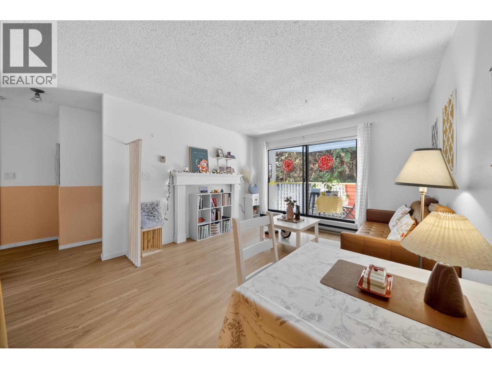 105 8700 Ackroyd Road Property Photo 2