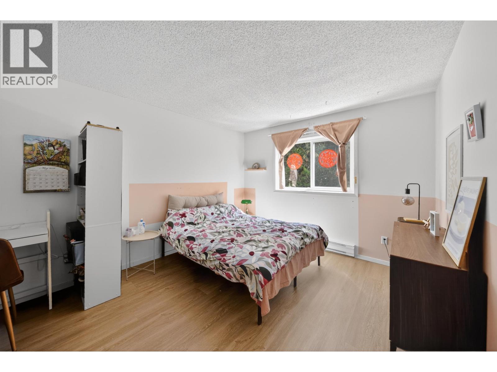 105 8700 Ackroyd Road Property Photo 4