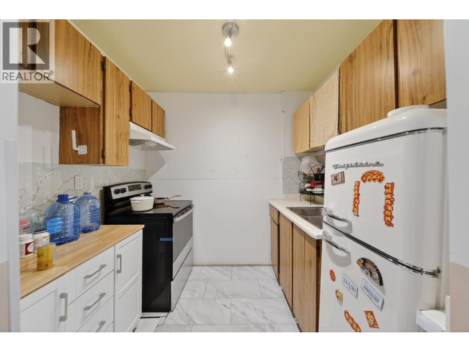 105 8700 Ackroyd Road Property Photo 14