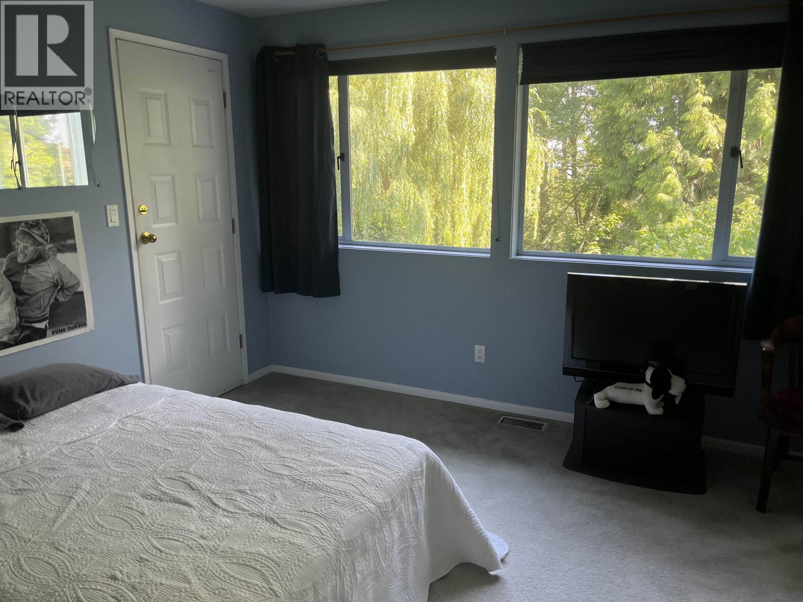 756 Rochester Avenue Property Photo 21