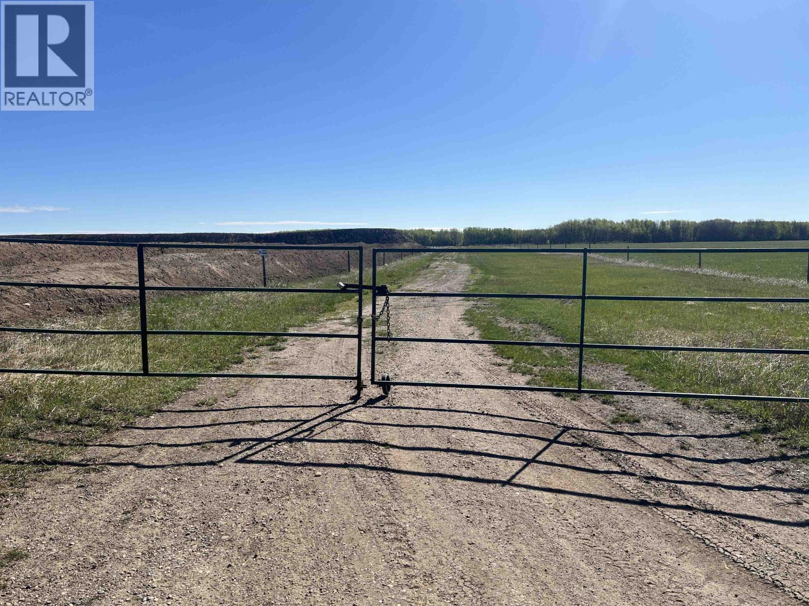 14203 217 Road Property Photo 3